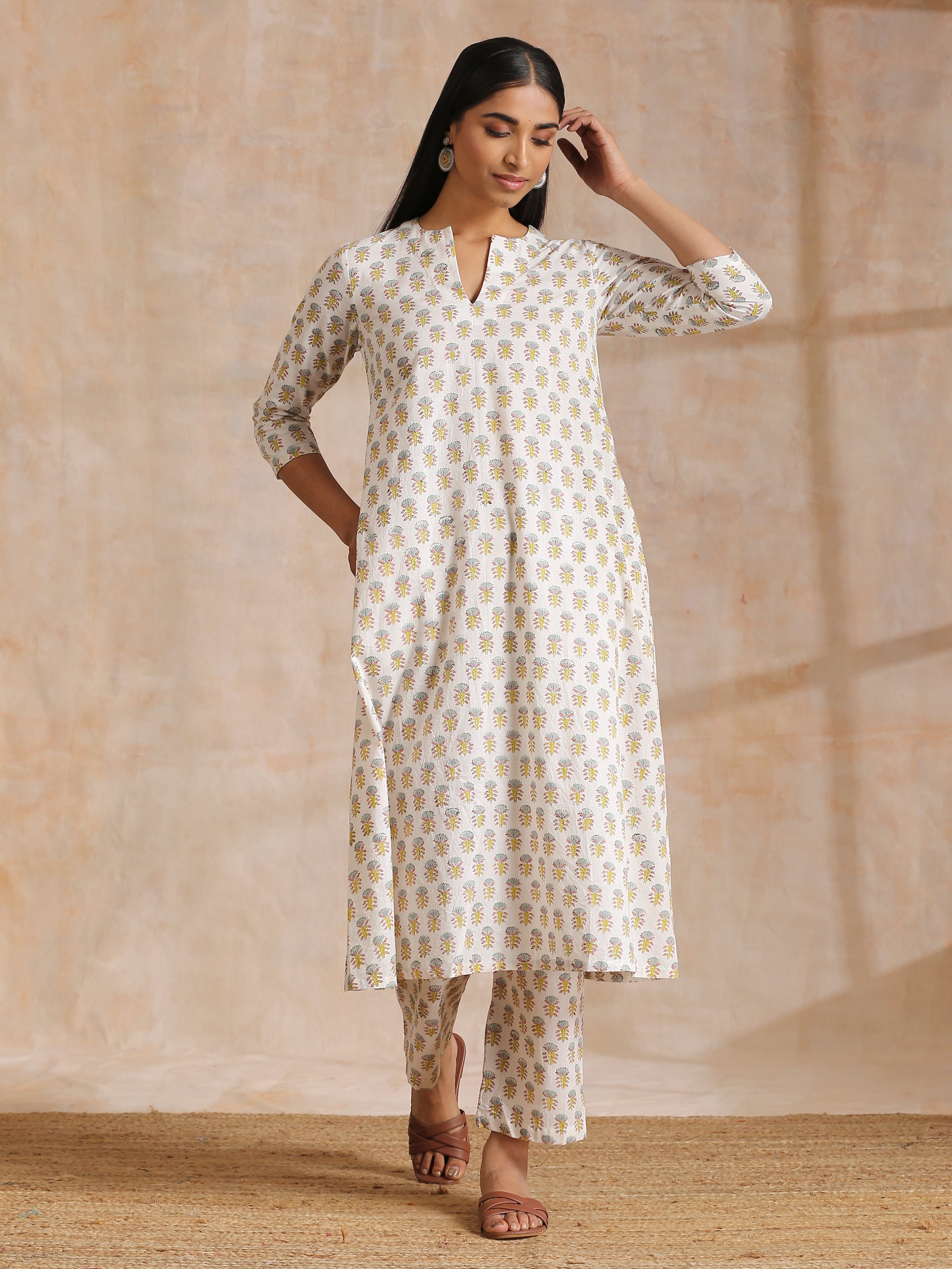 trueBrowns Multi Color Floral Booti Print Cotton Flared Kurta Pant Set