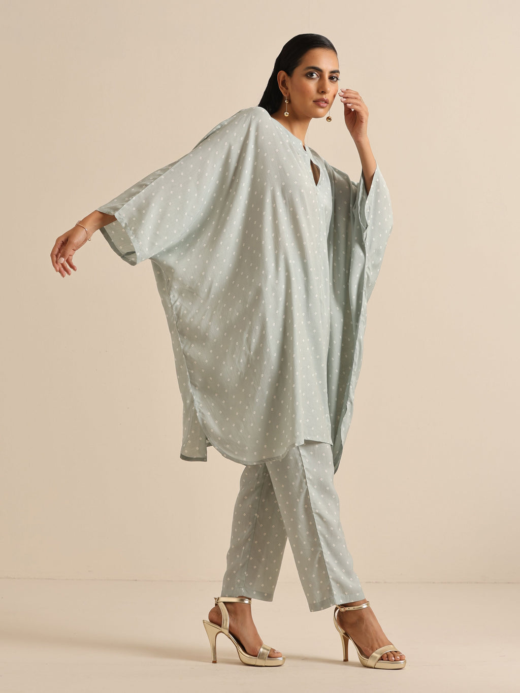 trueBrowns Grey Bandhani Printed Silk Kaftan Co-Ord Set