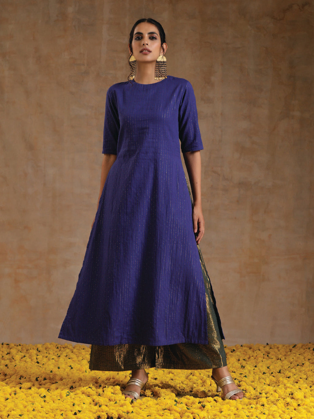 trueBrowns Spectrum Blue Gold Cotton High Slit Kurta Set