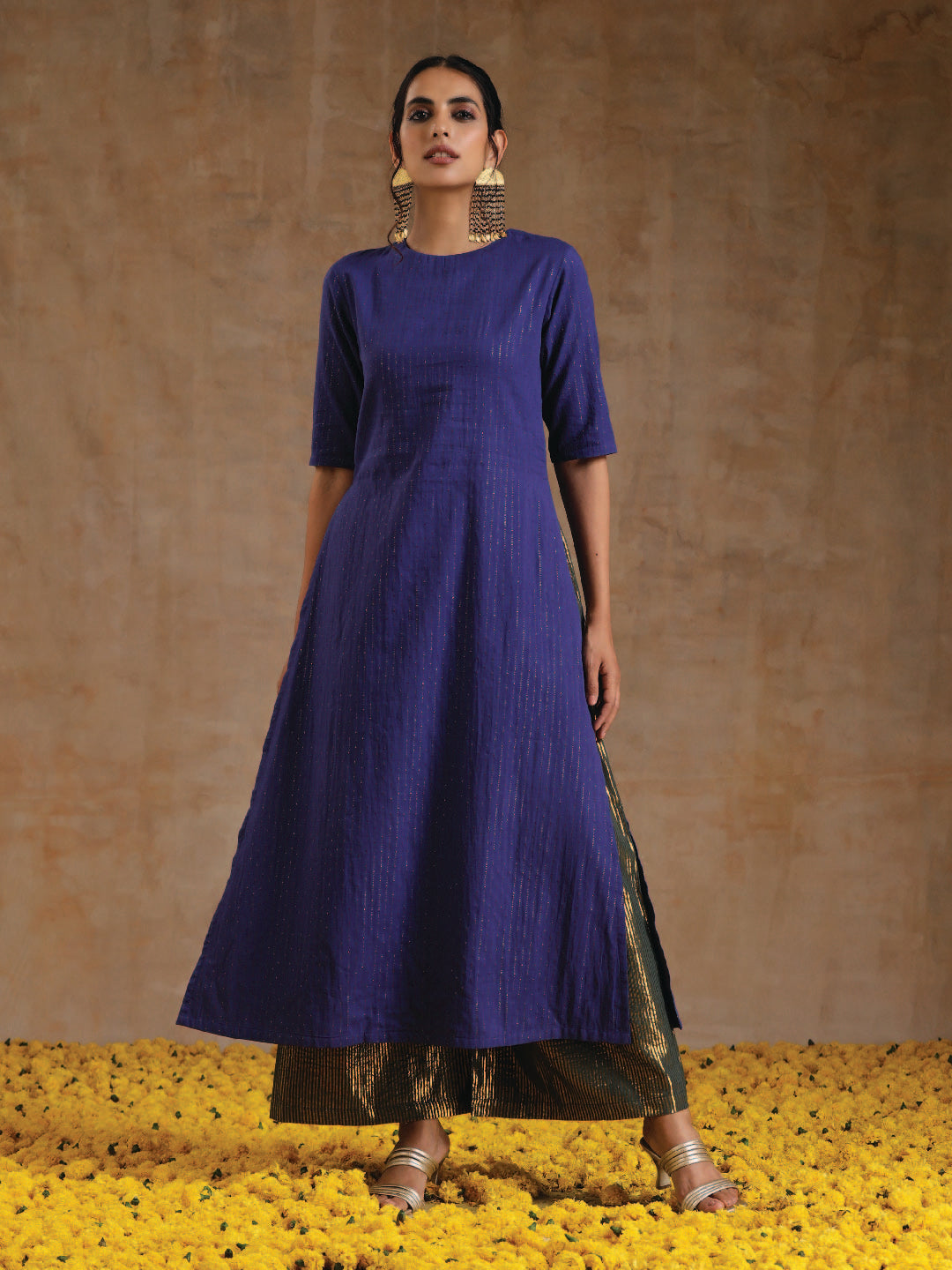 trueBrowns Spectrum Blue Gold Cotton High Slit Kurta Set