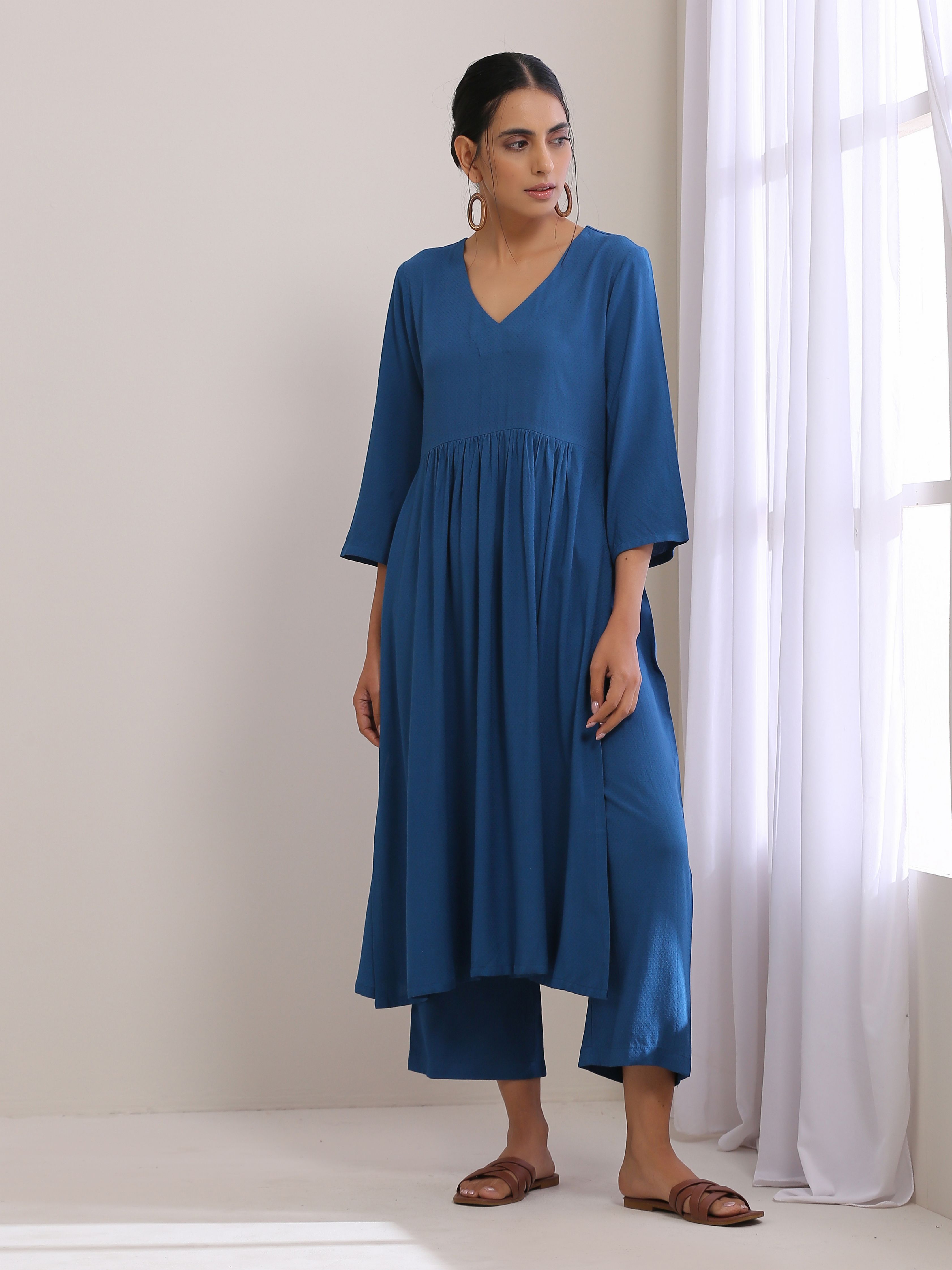 trueBrowns Classic Blue Dobby High Slit Gathered Kurta Set
