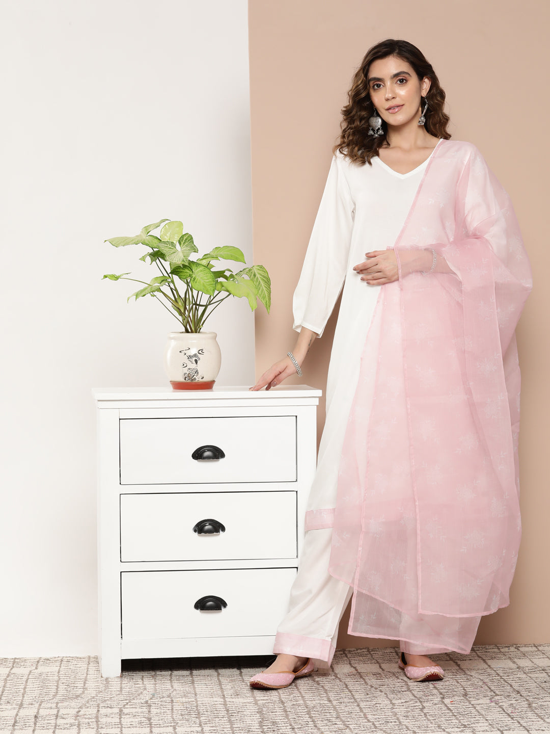 InWeave Women's Cream Straight Kurta Set W Pink White Print Organza Dupatta
