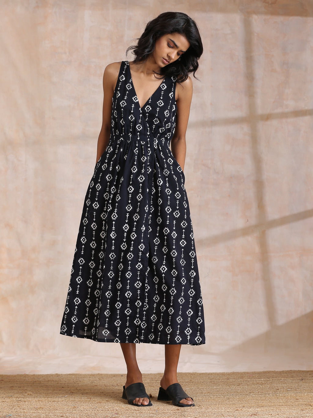 trueBrowns Black White Geometric Print Cotton Sleeveless Wrap Dress