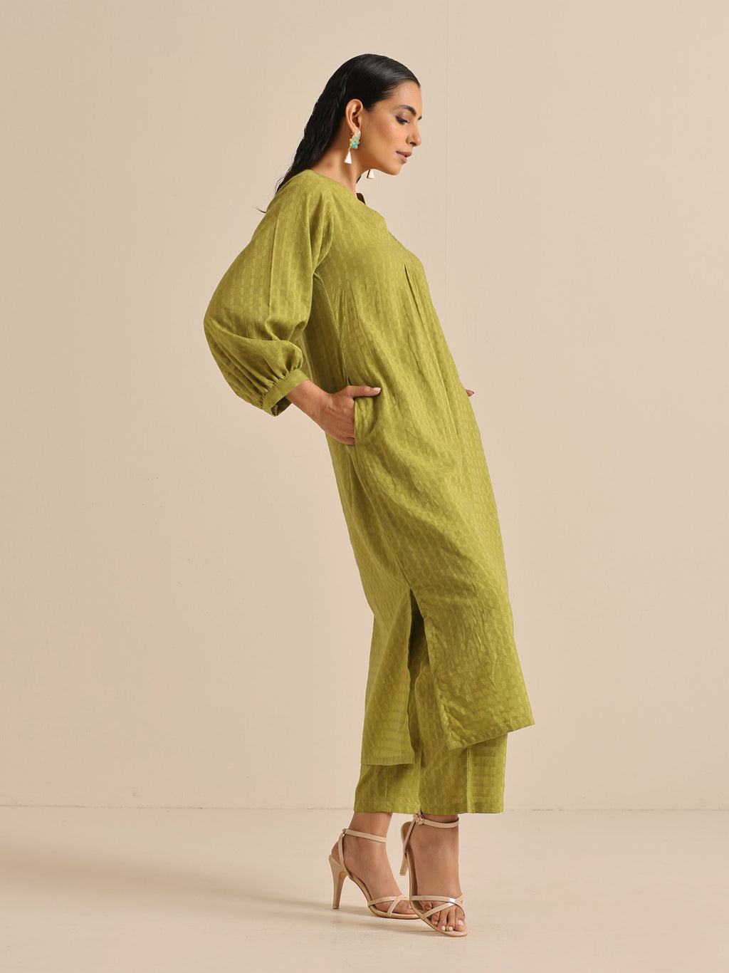 trueBrowns Fresh Green Dobby Puff Sleeve Kurta Pant Set