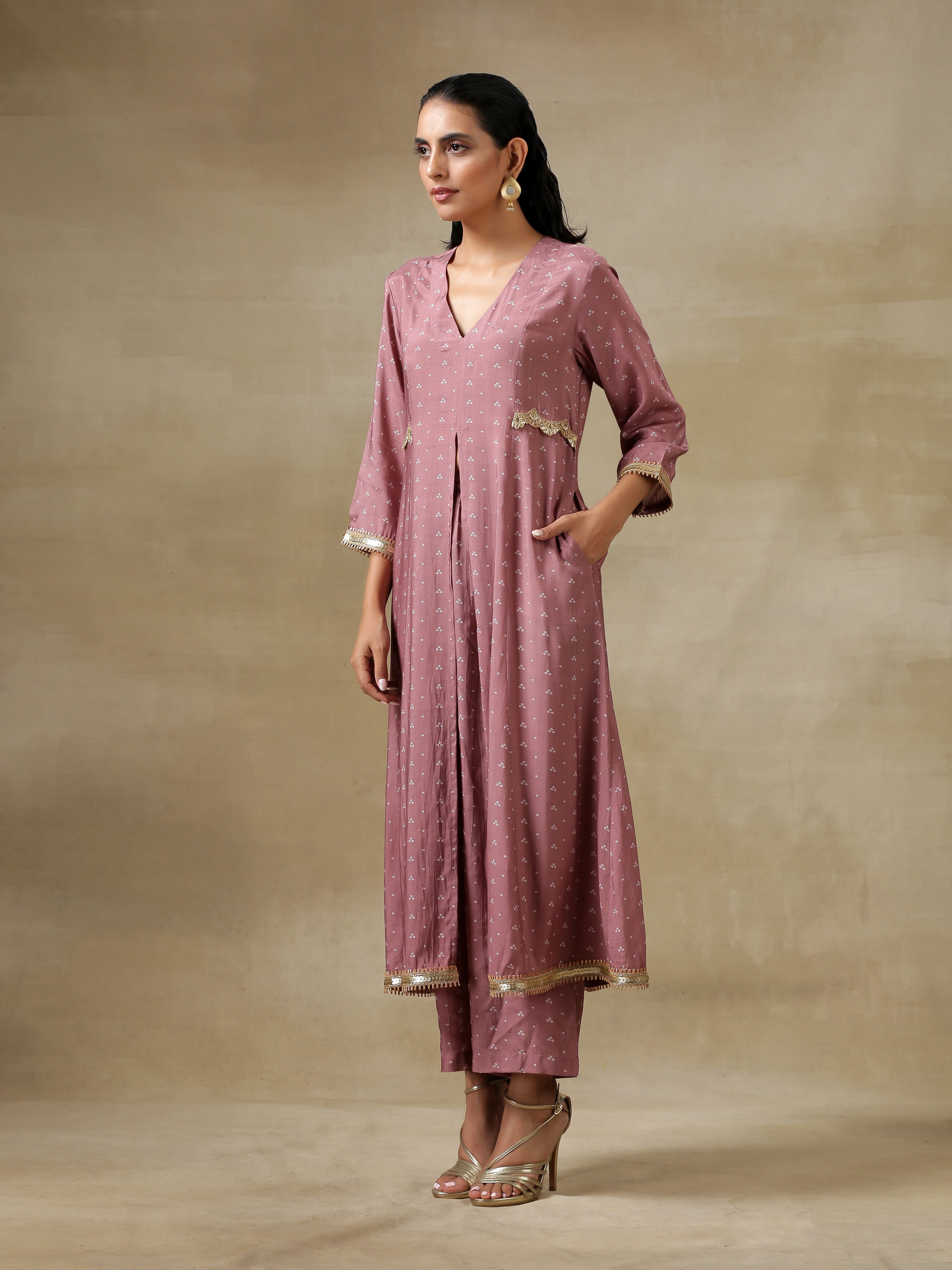 trueBrowns Dark Mauve Bandhani Printed Silk Front Slit Kurta Pant Set