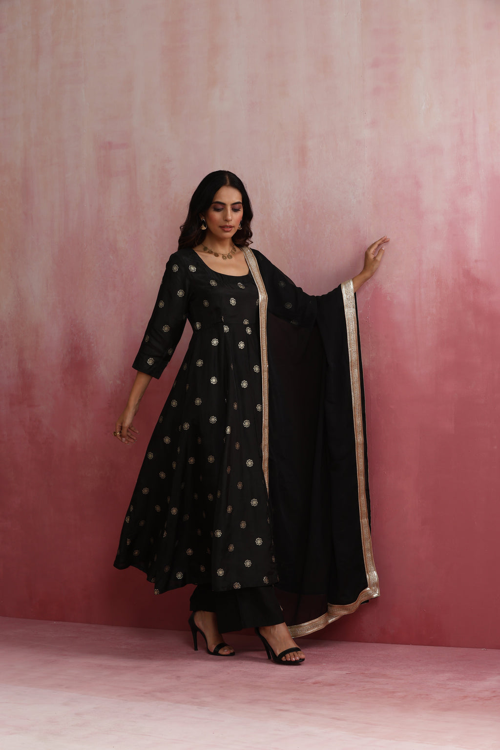 trueBrowns Black Viscose Silk Kurta Set