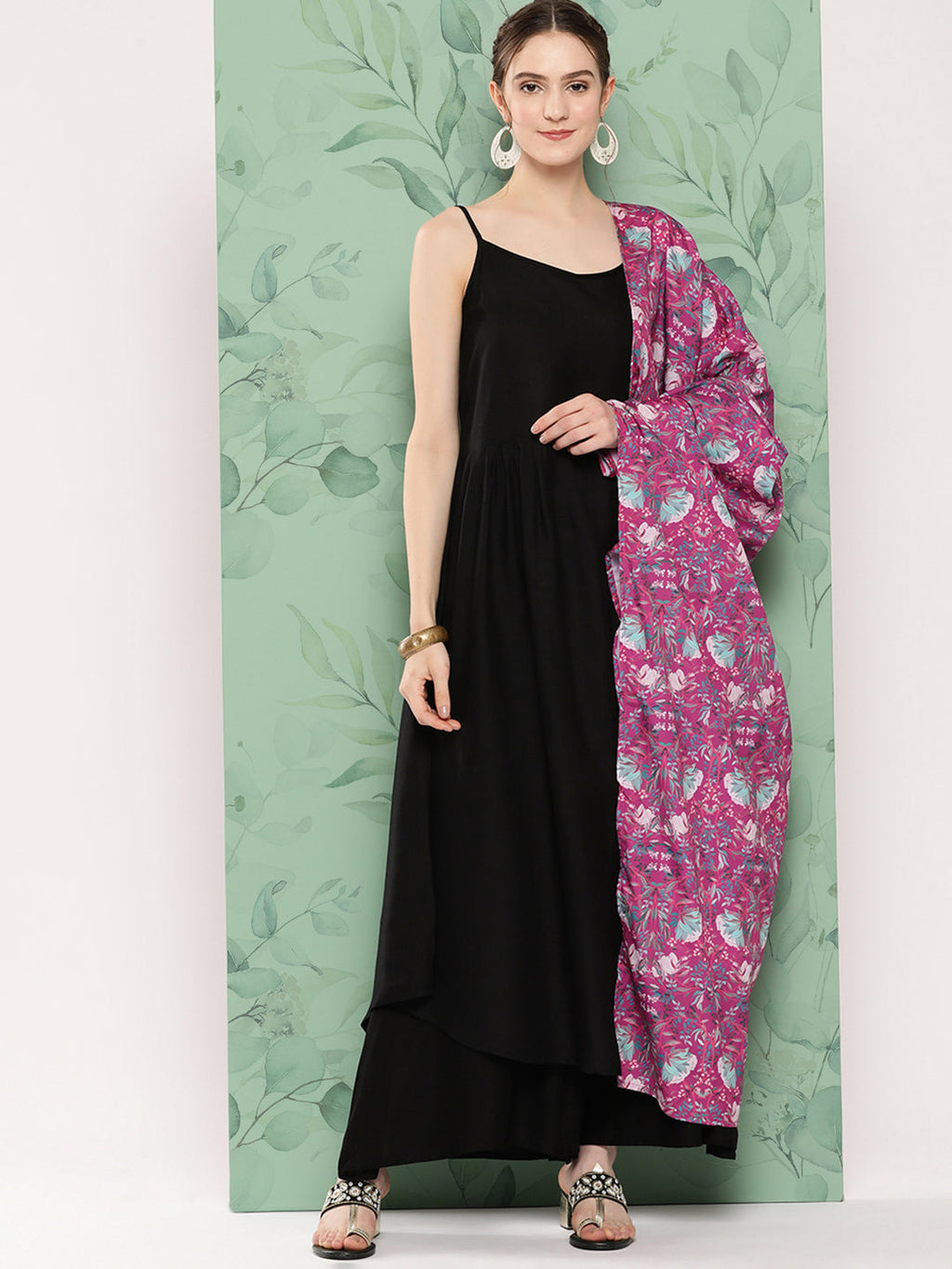 InWeave Women's Black Strappy Set W Magenta Camelia Cr Dupatta