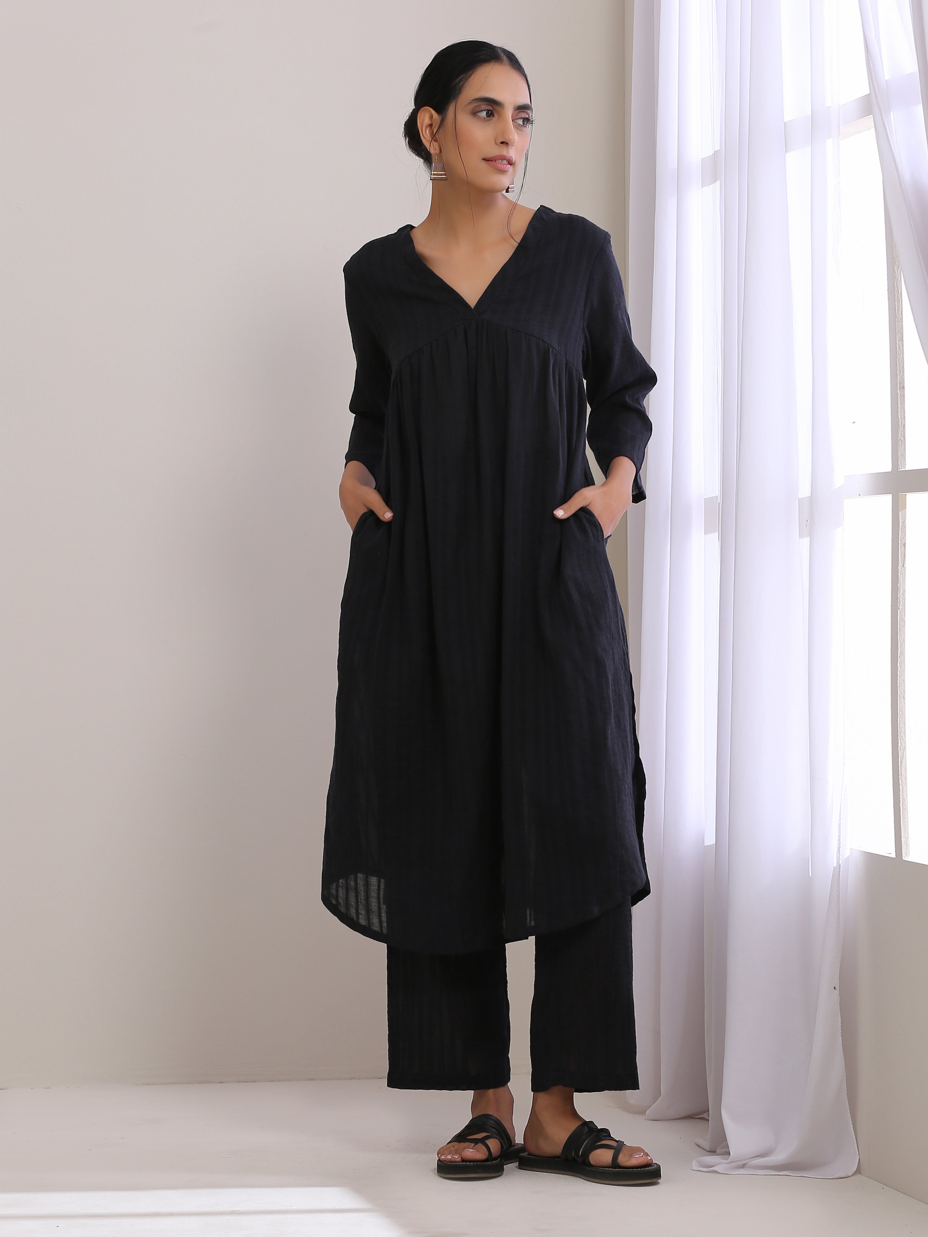 trueBrowns Black Dobby Flared Slit Kurta Pant Set