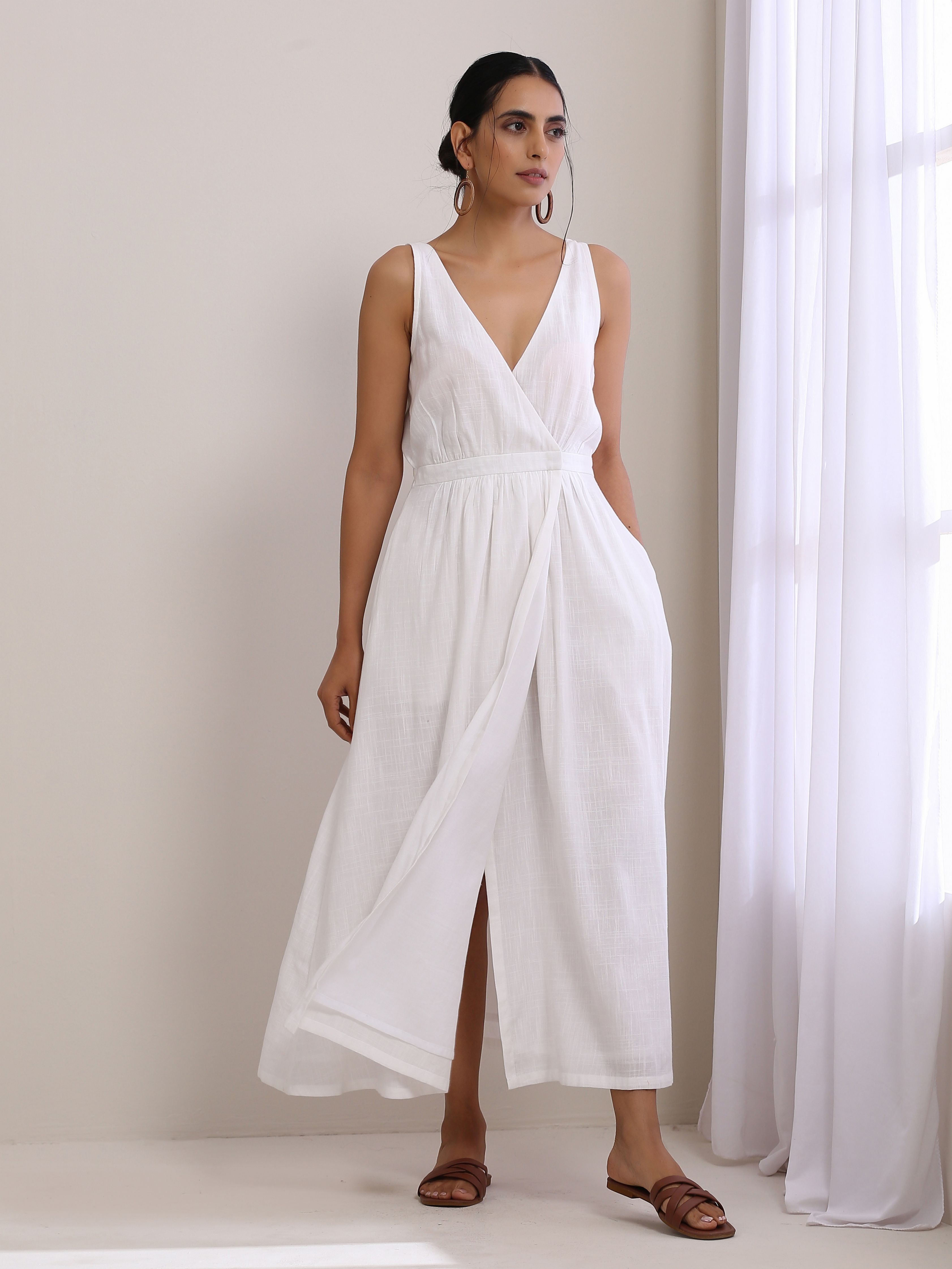 trueBrowns White Slub Texture Sleeveless Wrap Dress