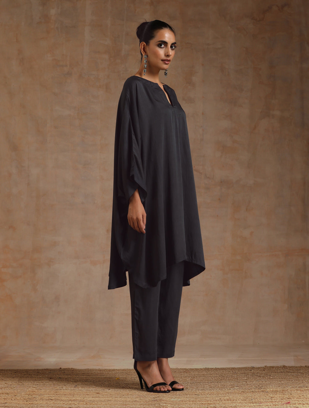 trueBrowns Grey Modal Satin Oversized Round Co-Ord Set
