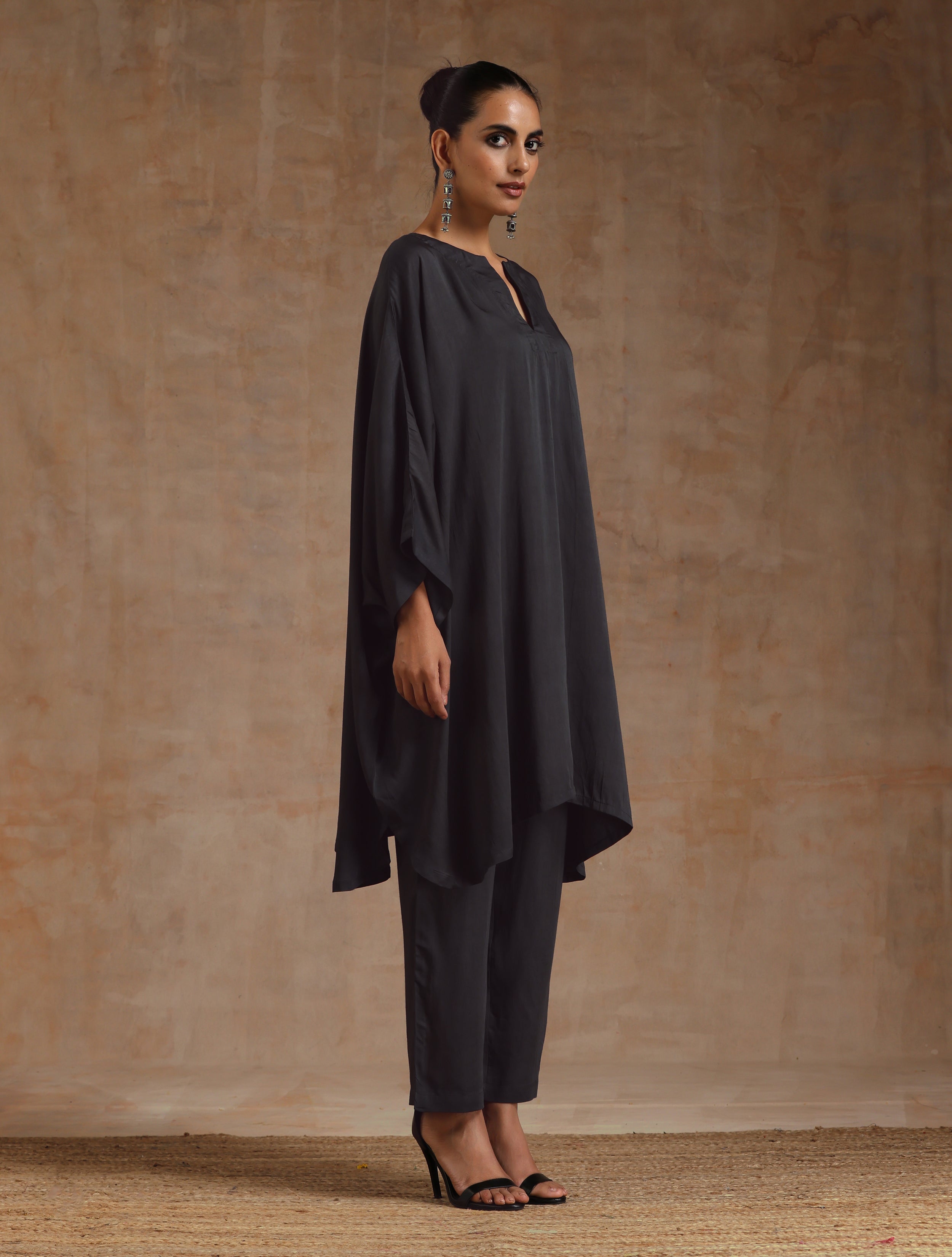 trueBrowns Grey Modal Satin Oversized Round Co-Ord Set
