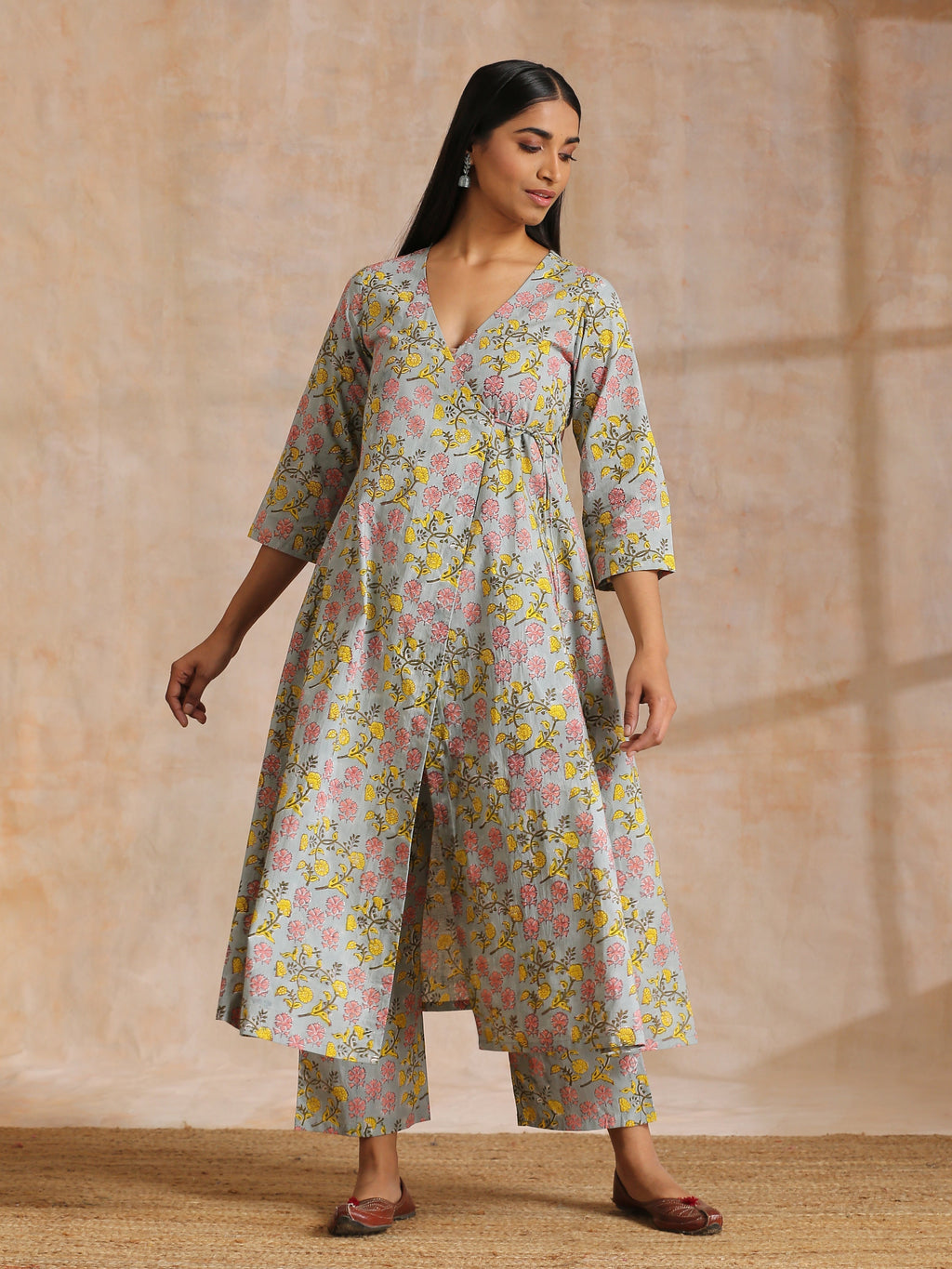 trueBrowns Grey Overall Floral Block Print Cotton Angrakha Kurta Pant Set