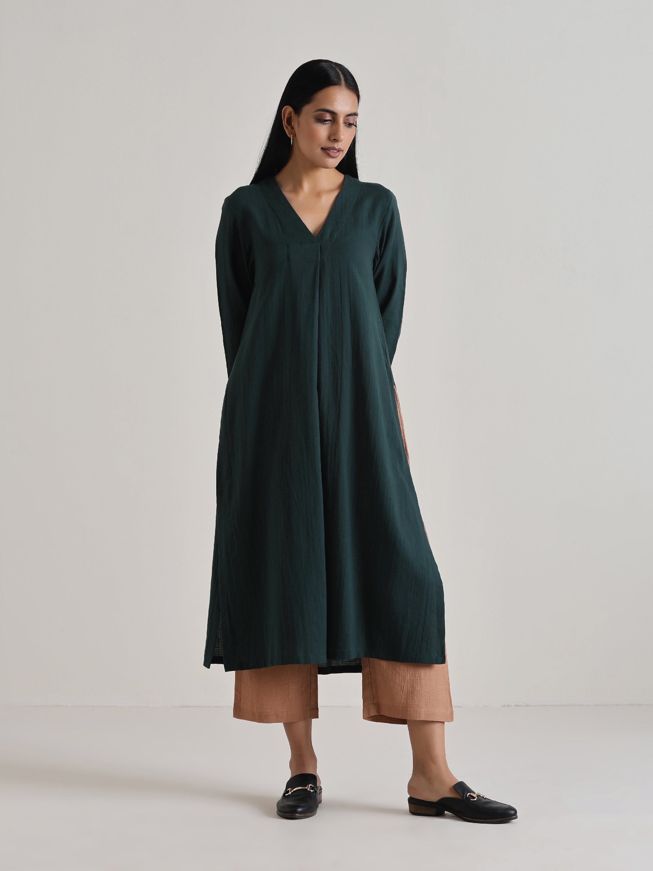 trueBrowns Dark Green Kurta Pant Set