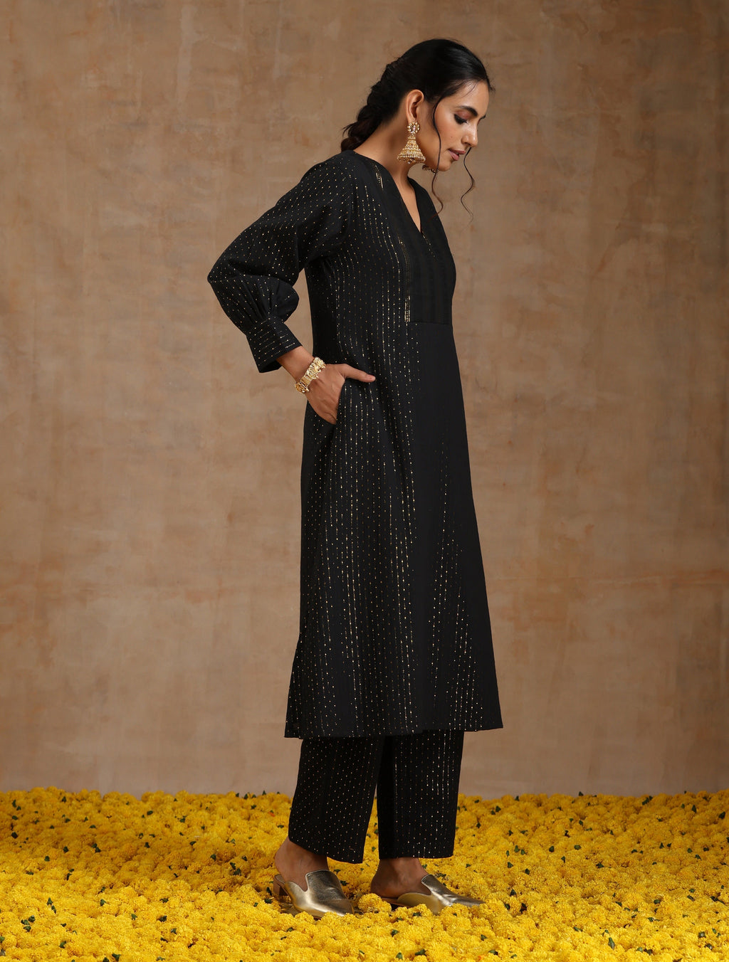 trueBrowns Black Gold Cotton Overlap Yoke Kurta Set