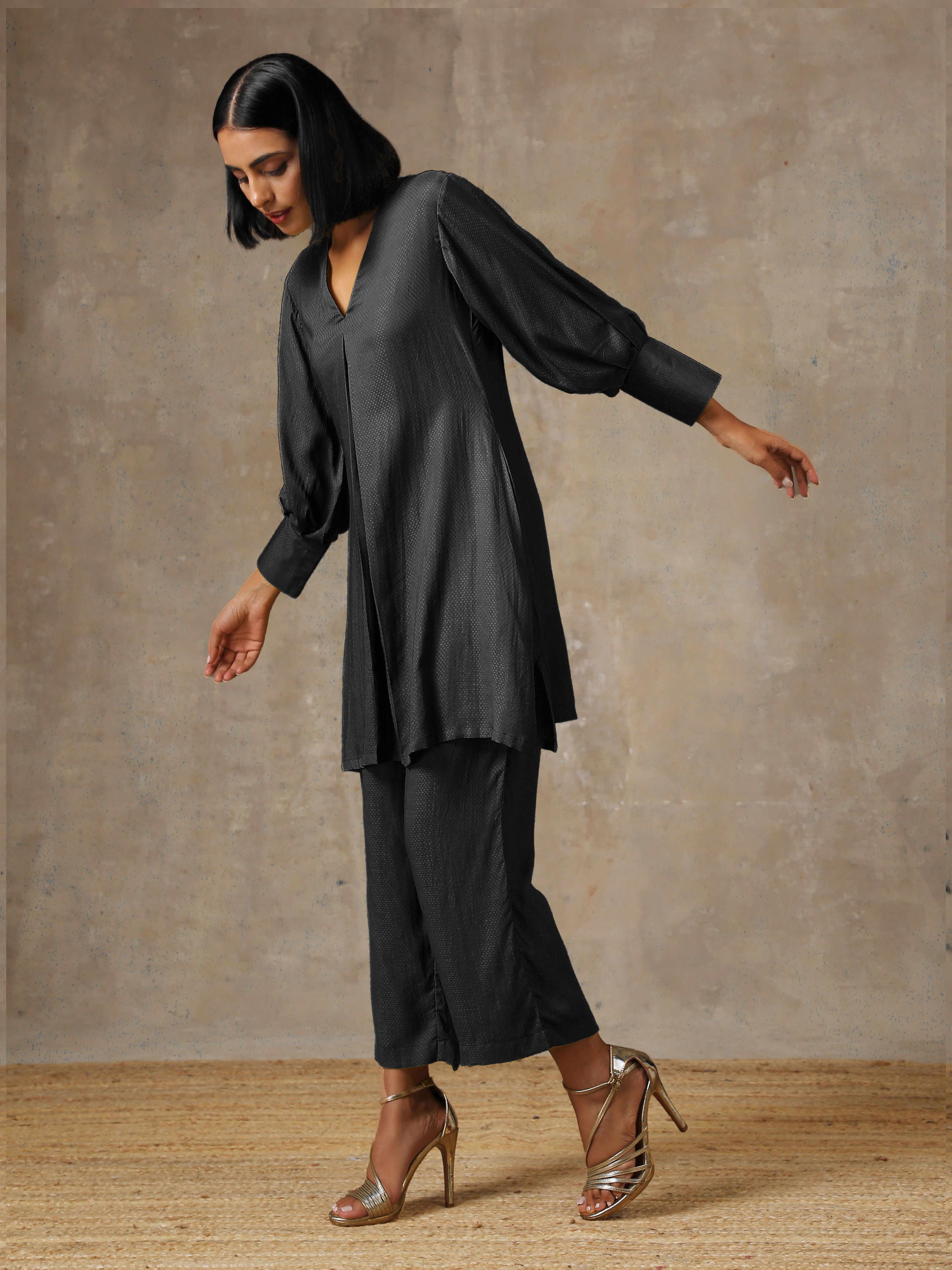trueBrowns Black Solid Textured Co-Ord Set