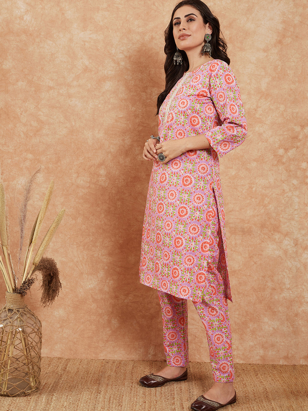 InWeave Women's Mauve Floral Jaal Gota Work Straight Kurta Pant Set