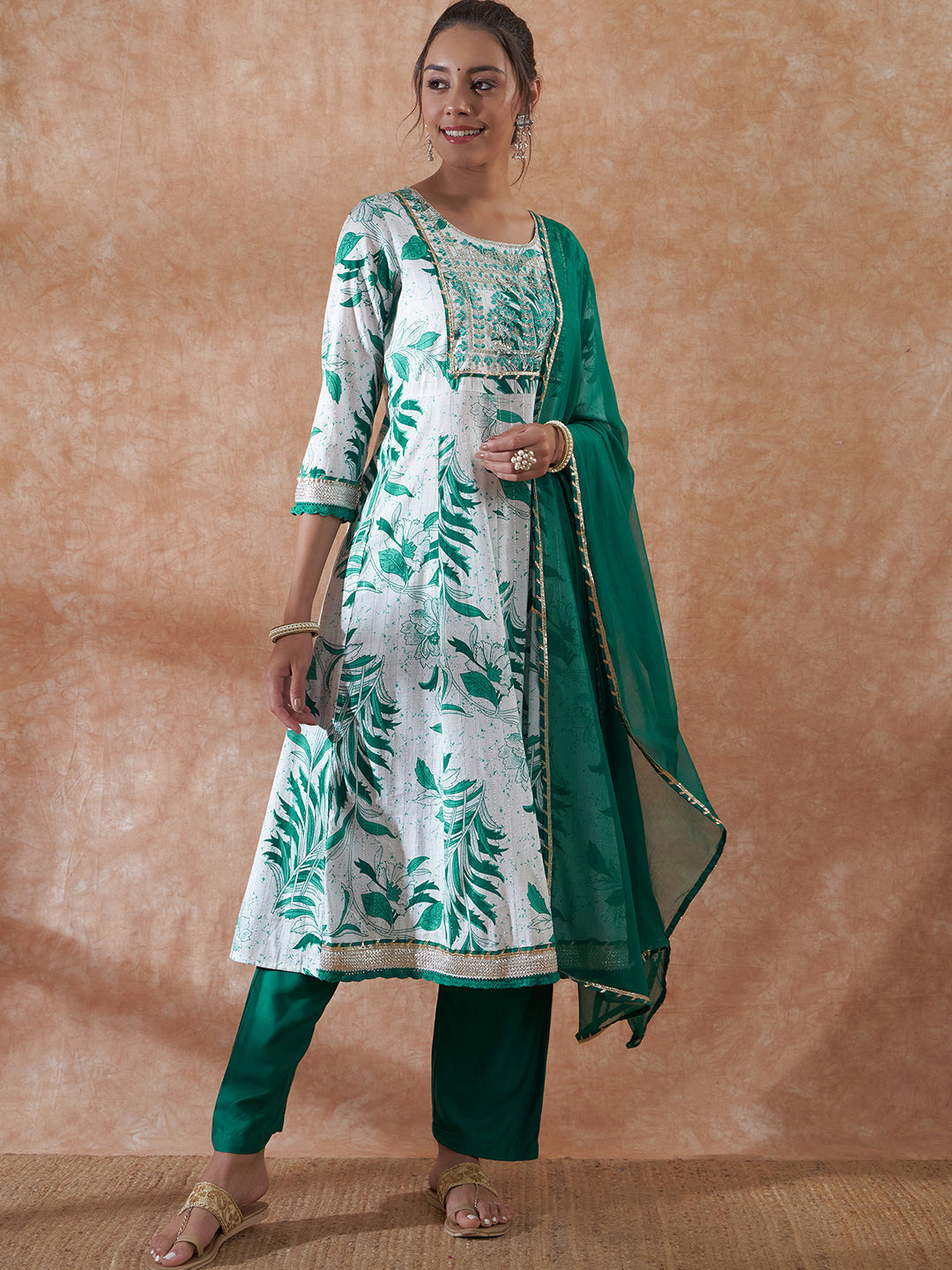 InWeave Women's White Teal Lurex Leaf Print Patch Gota Kurta Set W Teal Dupatta