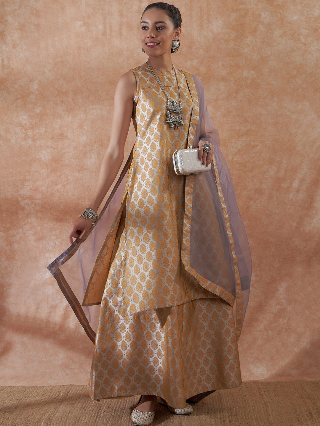 InWeave Women's Light Grey Jacquard Halter Kurta Set W Grey Or Dupatta