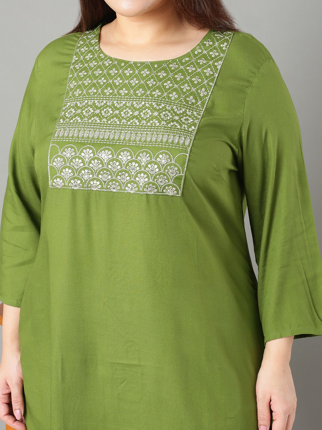 Sztori Plus Size Floral Yoke Design Thread Work Straight Kurta