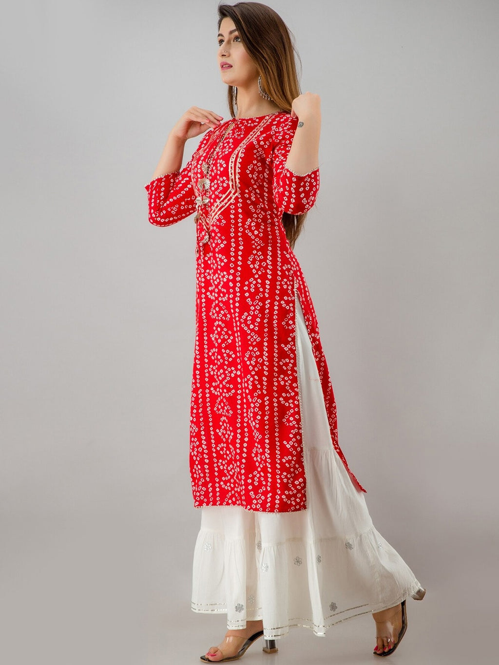 HERE&NOW Red & White Bandhani Printed Gotta Patti Straight Kurta