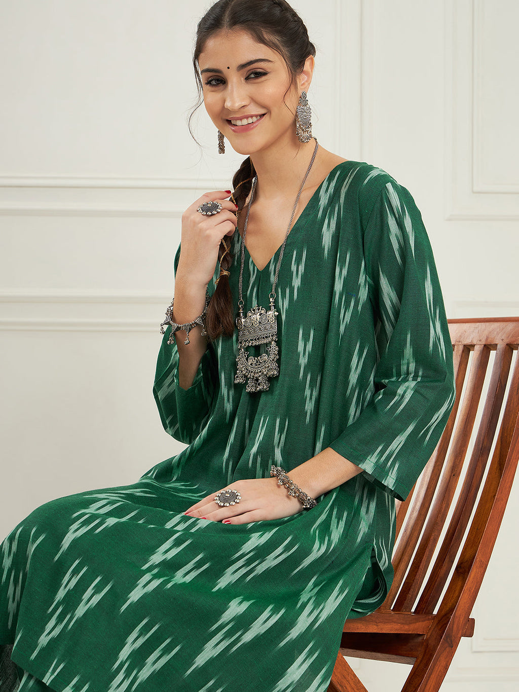 InWeave Women's Green Ikkat Print V Neck Kurta Pant Set