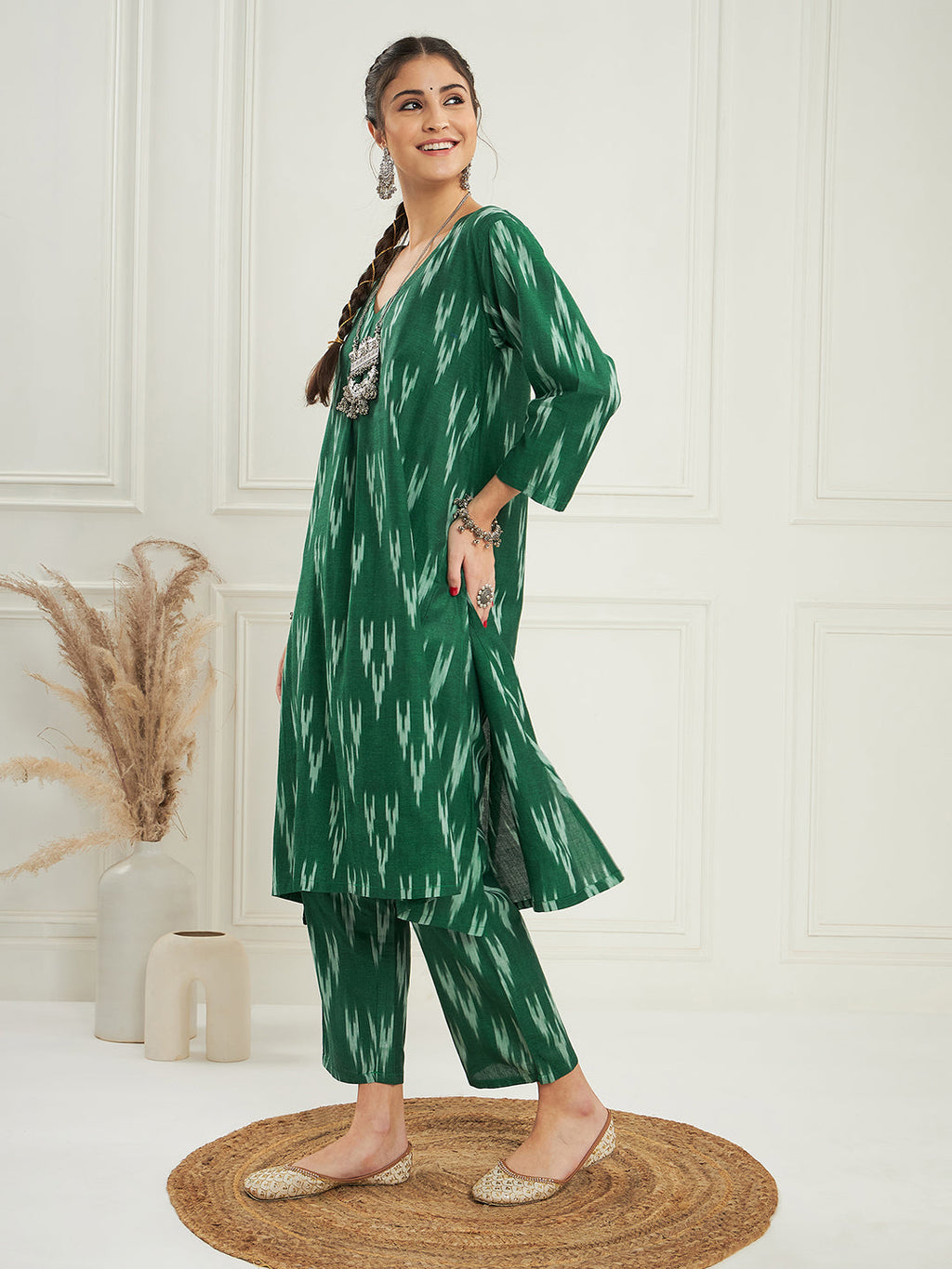 InWeave Women's Green Ikkat Print V Neck Kurta Pant Set