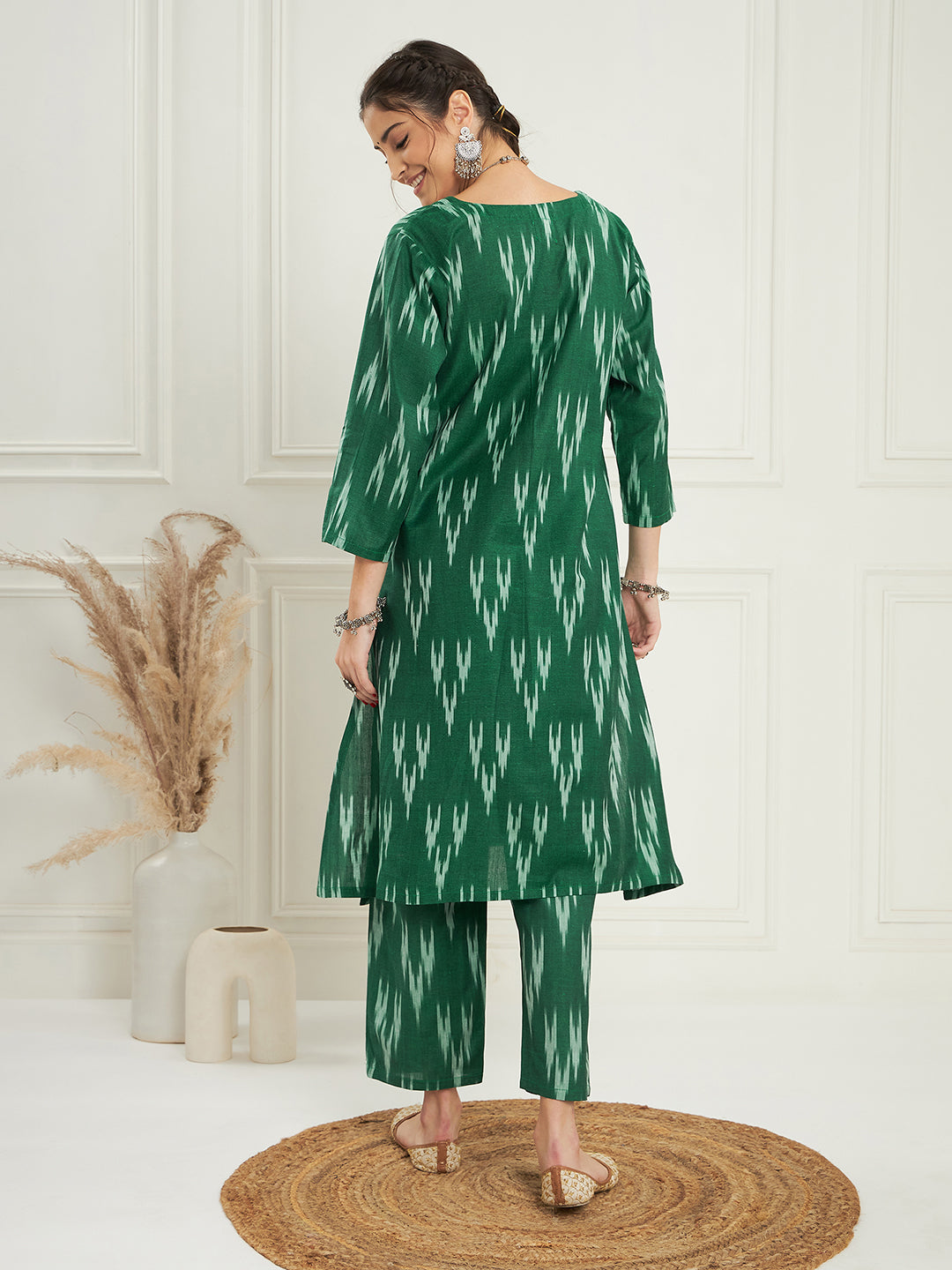 InWeave Women's Green Ikkat Print V Neck Kurta Pant Set