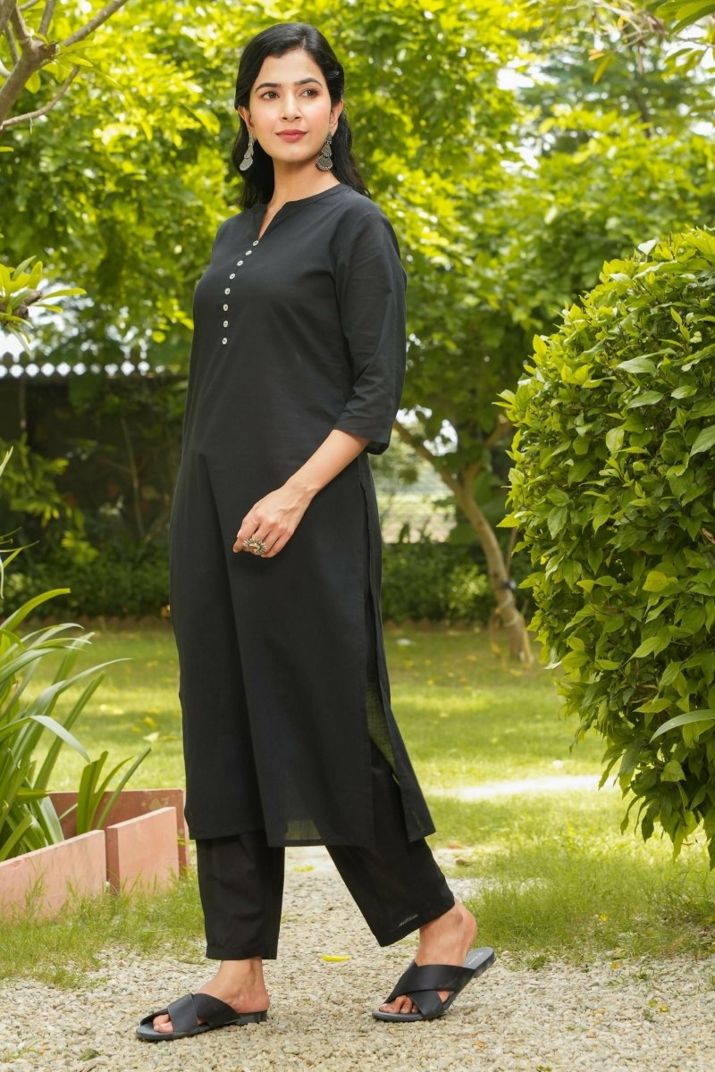 Aramya Straight Soft Cotton Solid Women's Kurta Set - Black