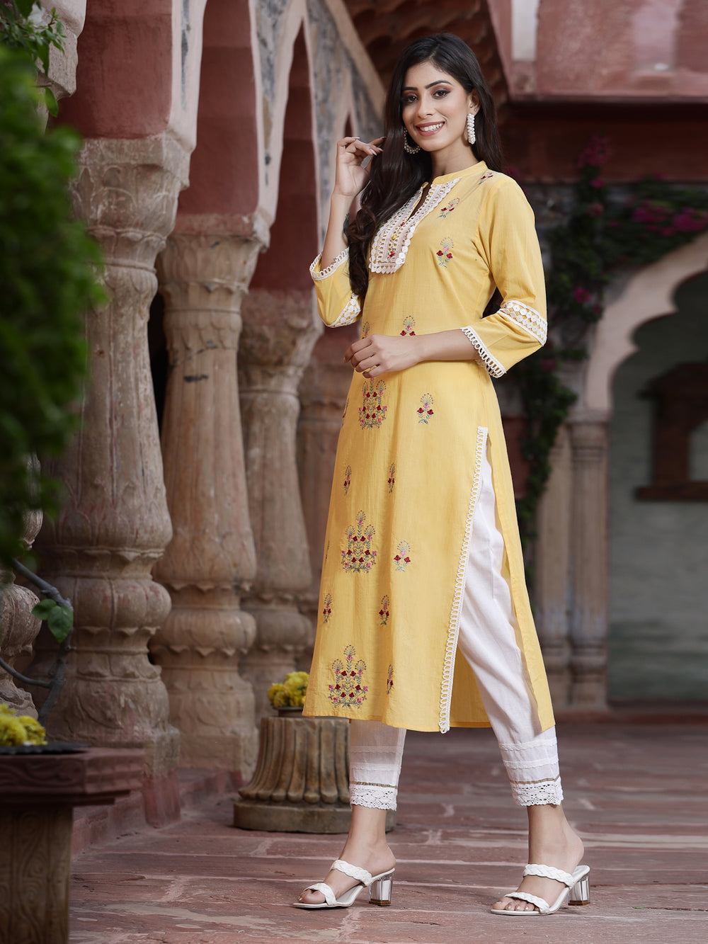 Juniper Women's Yellow Cambric Embroidered Straight Kurta