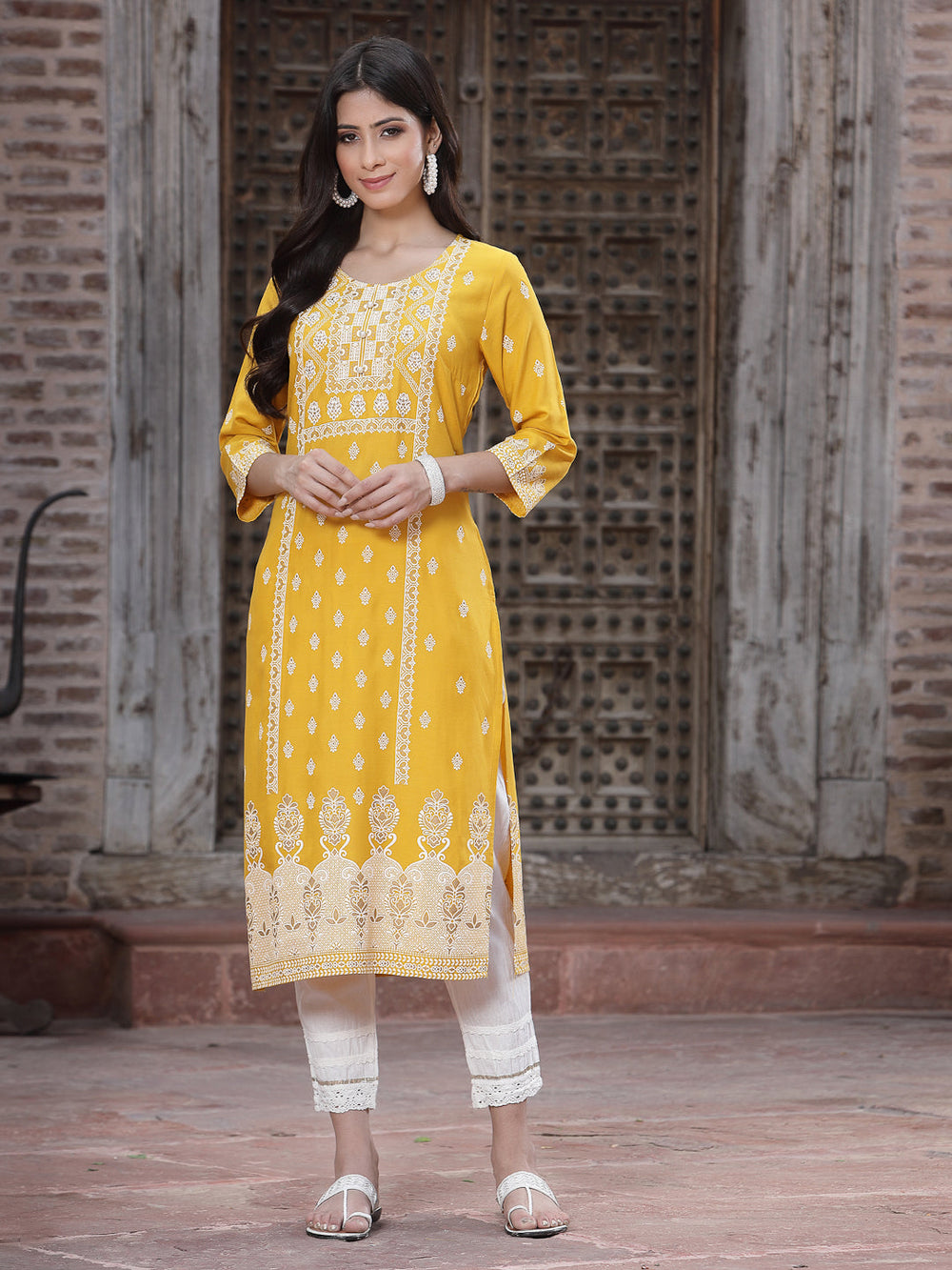 Juniper Women's Mustard Rayon Printed Straight Kurta