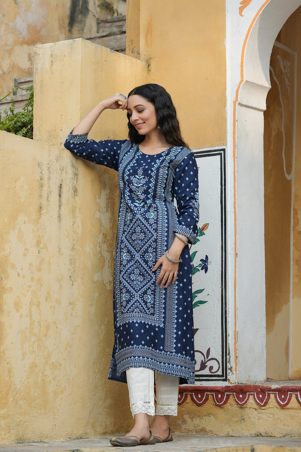 Juniper Indigo Rayon Festive Placement Print Straight Kurta For Women