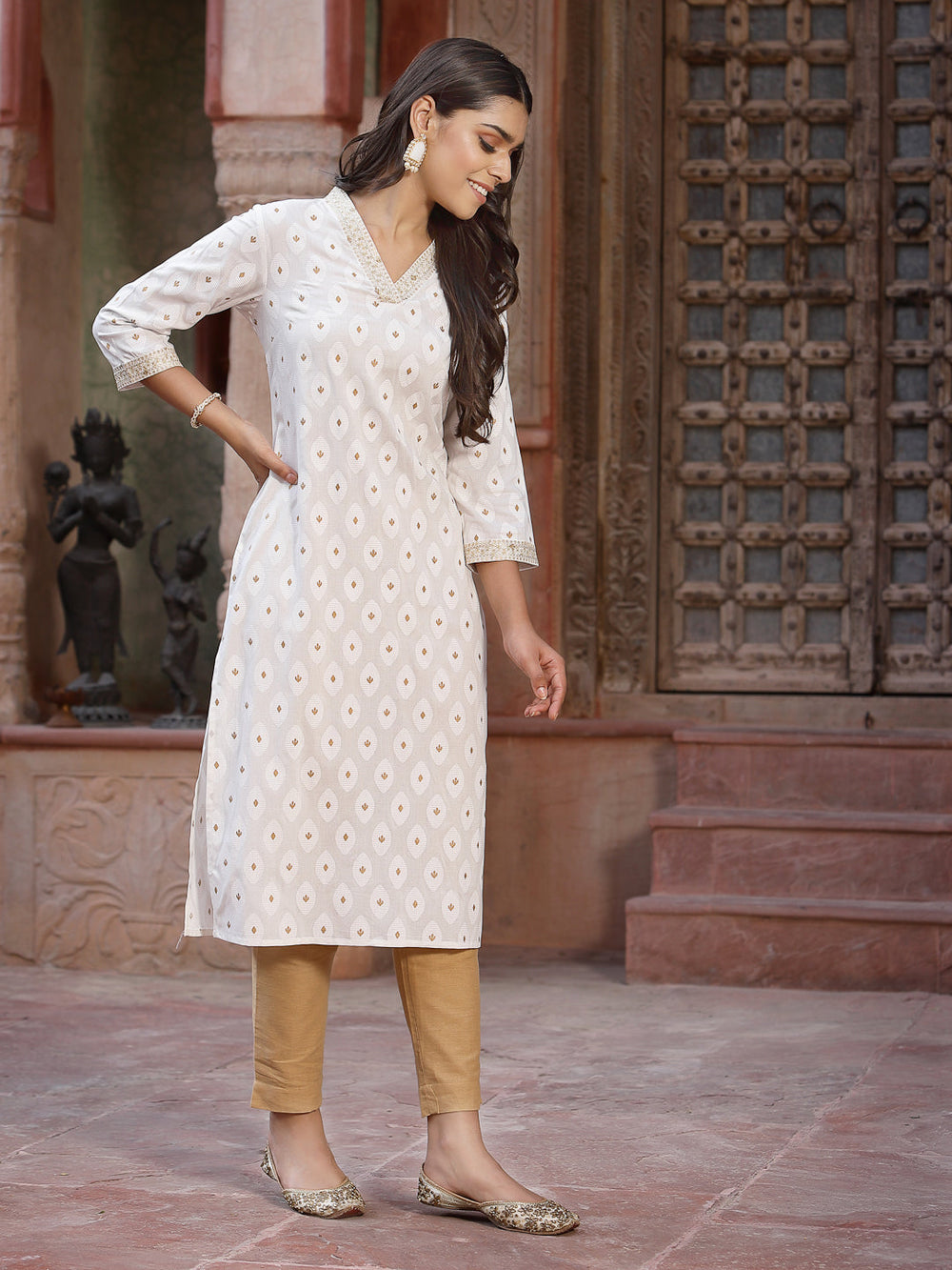 Juniper Women's Off - White Rayon Printed Straight Kurta