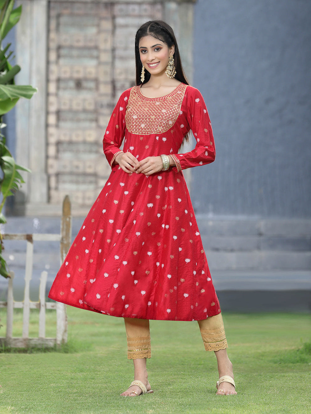Juniper Women Red Rayon Festive Foil Printed Anarkali Flared Anarkali Kurta