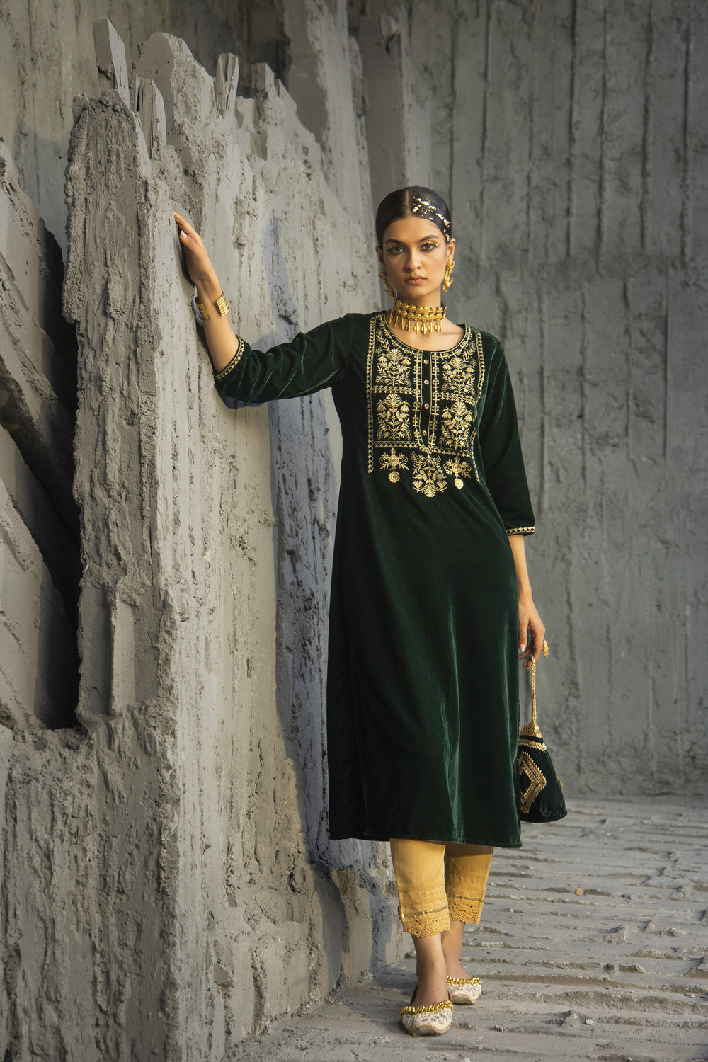 Juniper Green Velvet Festive Solid Embroidered Straight Kurta For Women