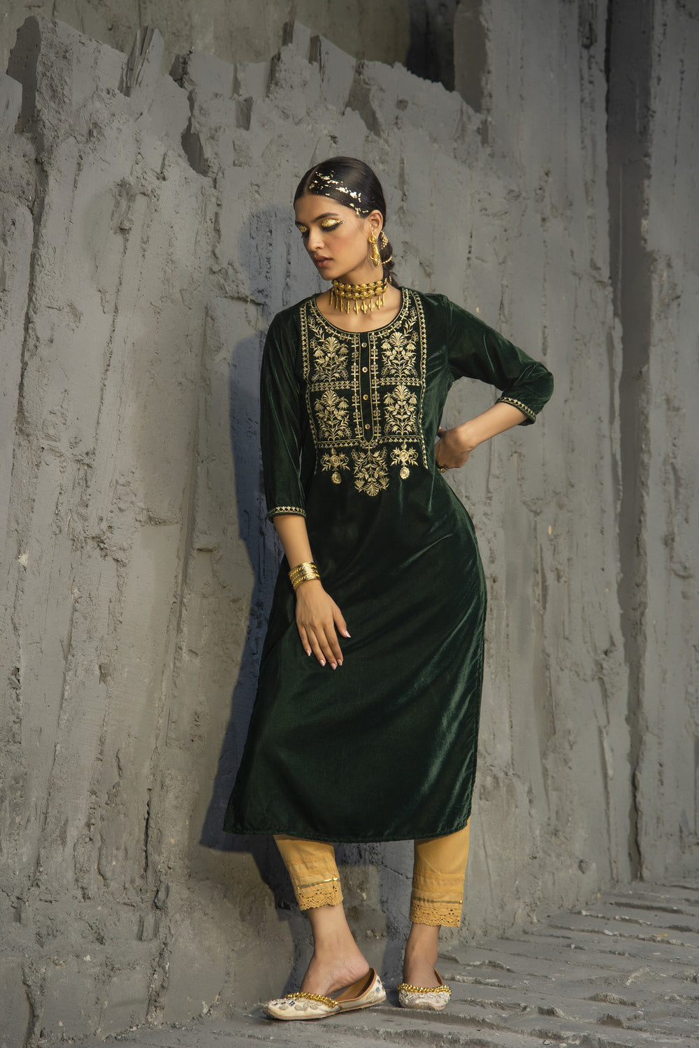 Juniper Green Velvet Festive Solid Embroidered Straight Kurta For Women