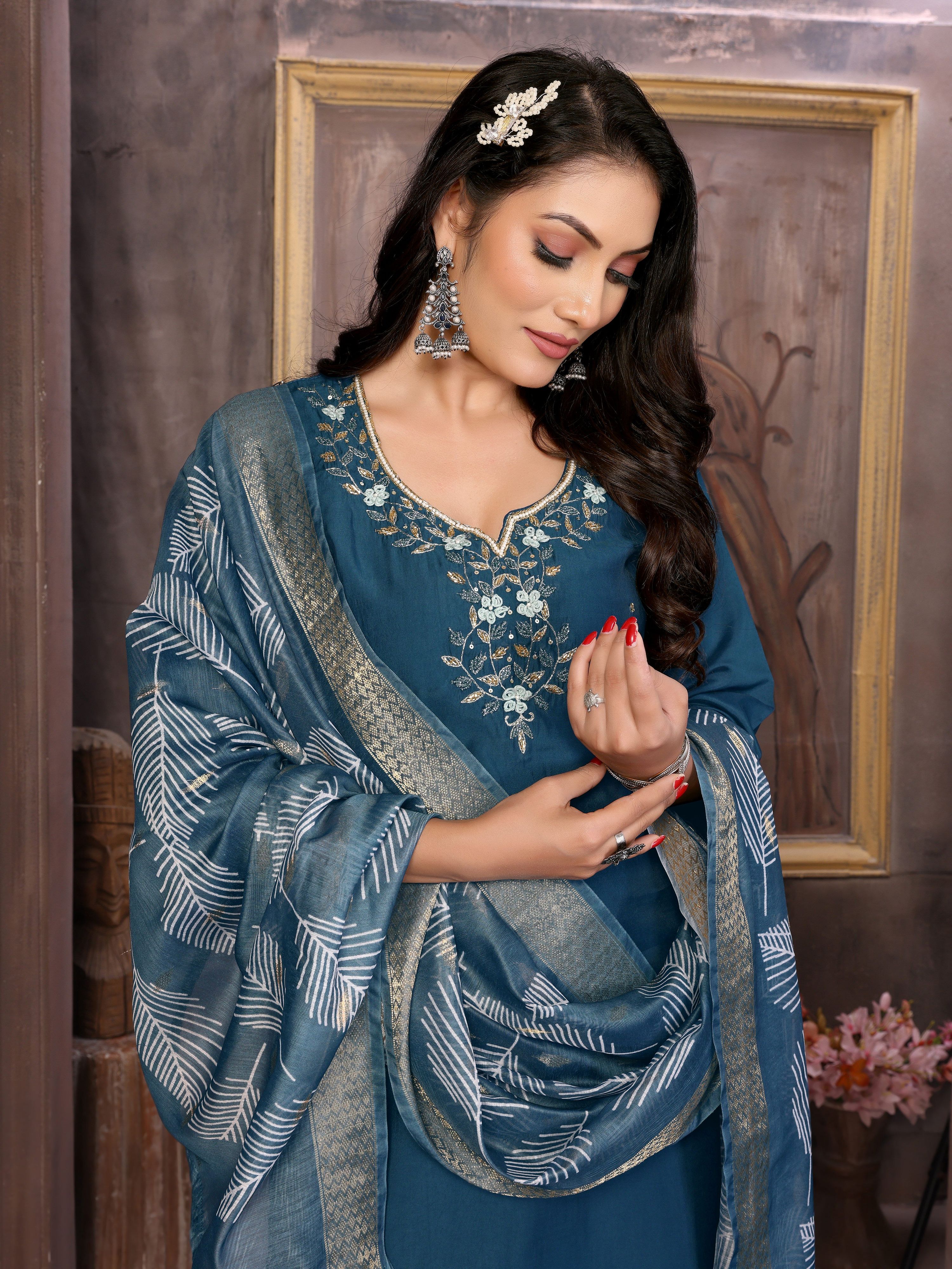 Vedant Vastram Kurta Pant set with Dupatta having Beautiful Hand work (Khatli Work) - Dark Peacock
