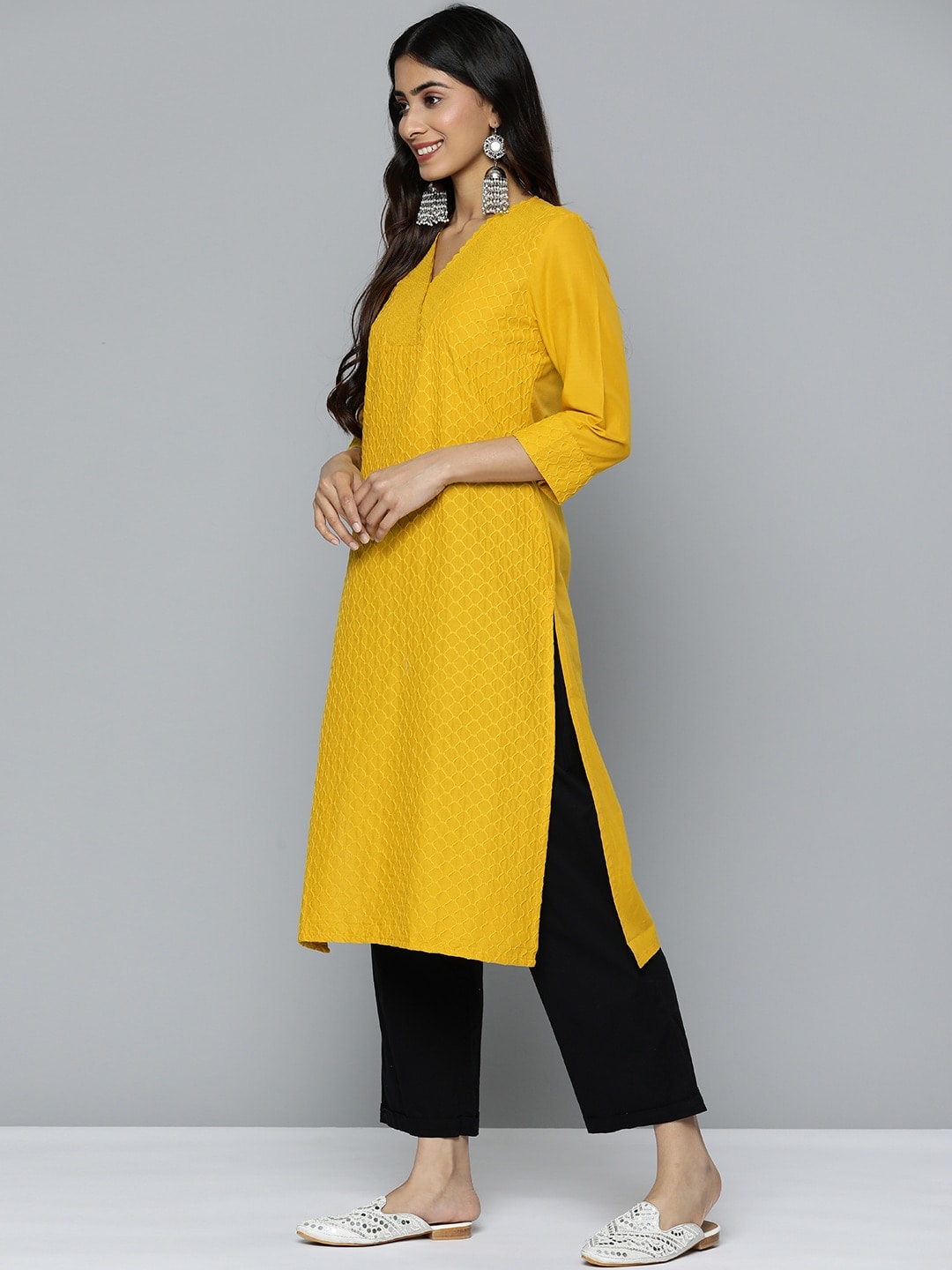 HERE&NOW Women Geometric Embroidered Kurta
