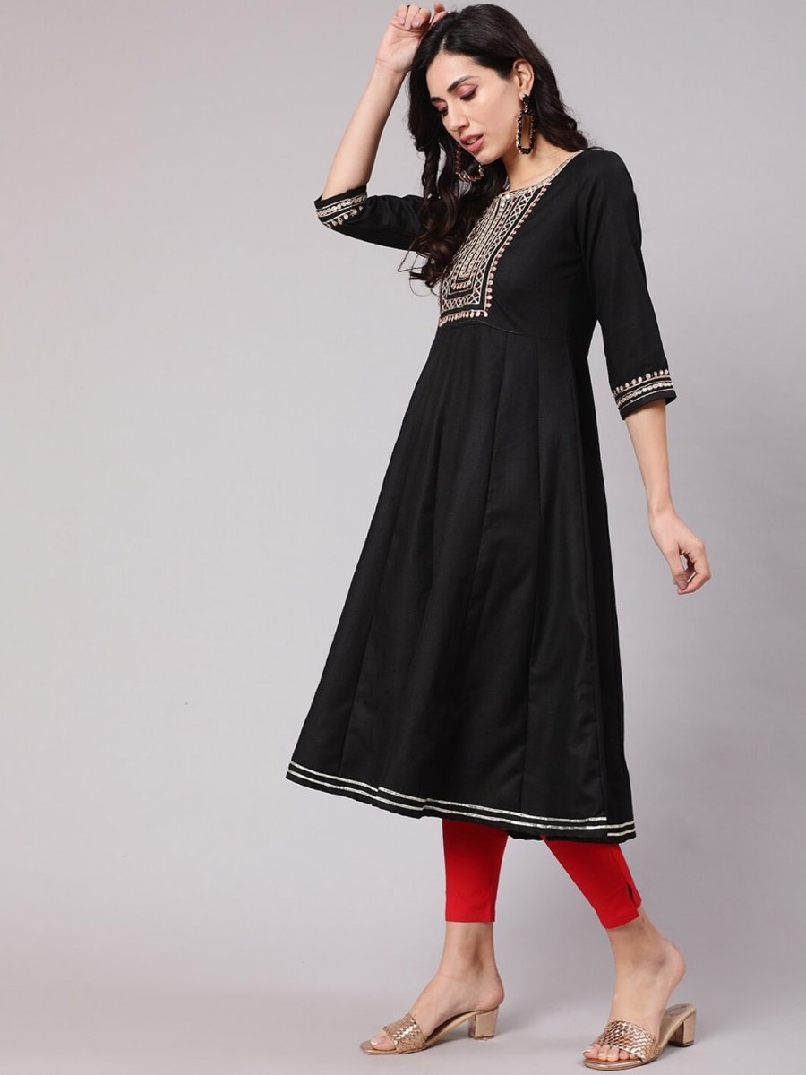 Aks Embroidered Round Neck Anarkali Kurta