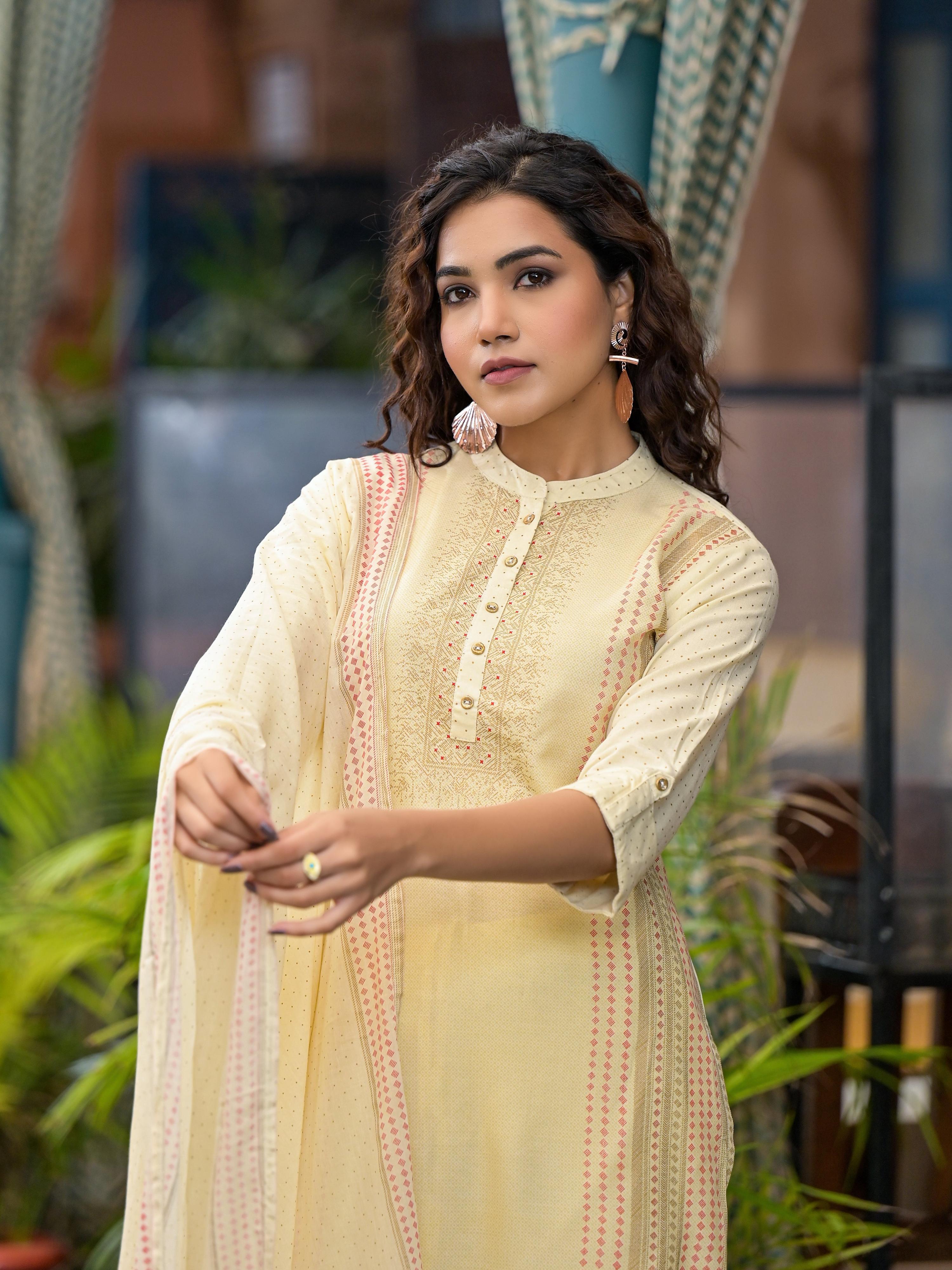 Juniper Women's Ivory Ethnic Motif Printed Liva Rayon Kurta Set With Buttons & Tassels