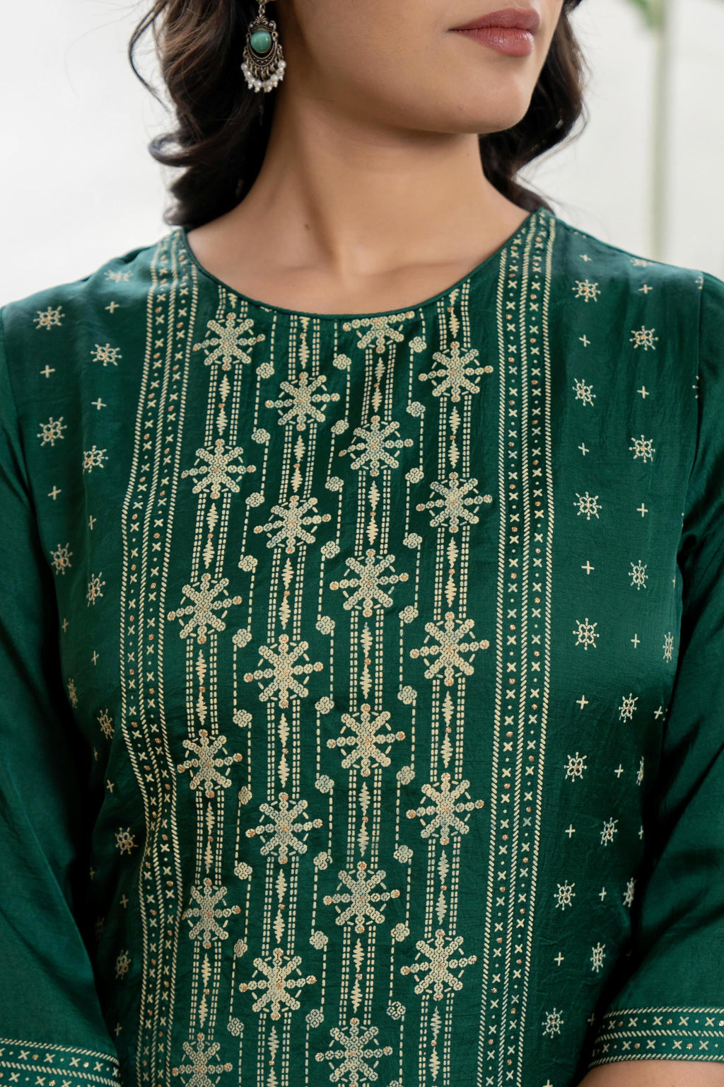 Juniper Women's Green Viscose Rayon Self Design Sharara Set