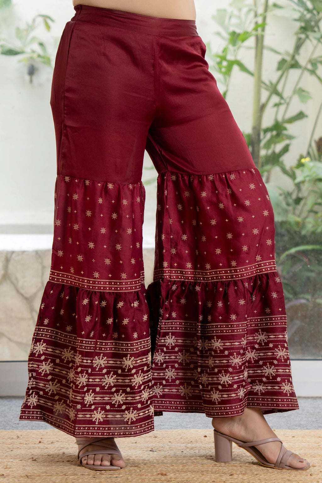 Juniper Women's Maroon Viscose Rayon Solid Sharara Set