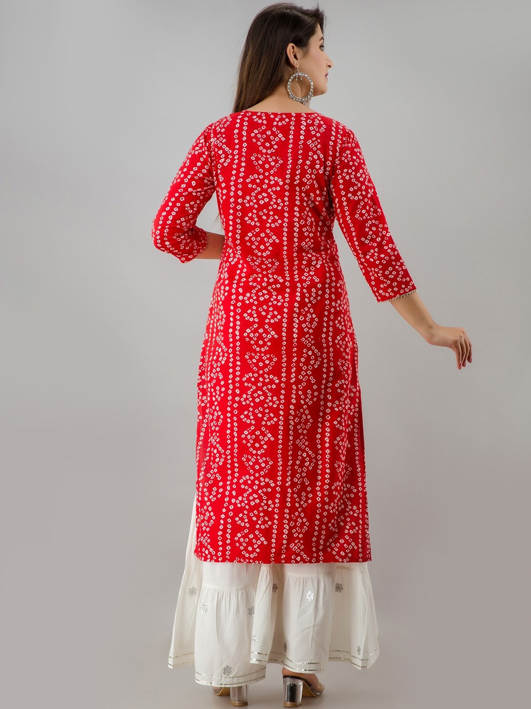 HERE&NOW Red & White Bandhani Printed Gotta Patti Straight Kurta