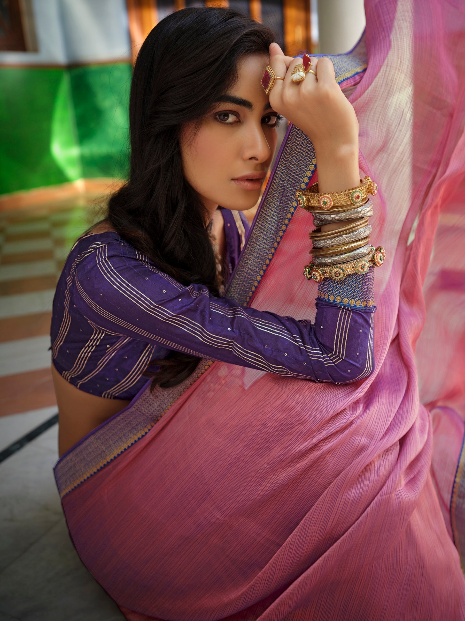 Stylee Lifestyle Magenta Art Silk Woven Saree