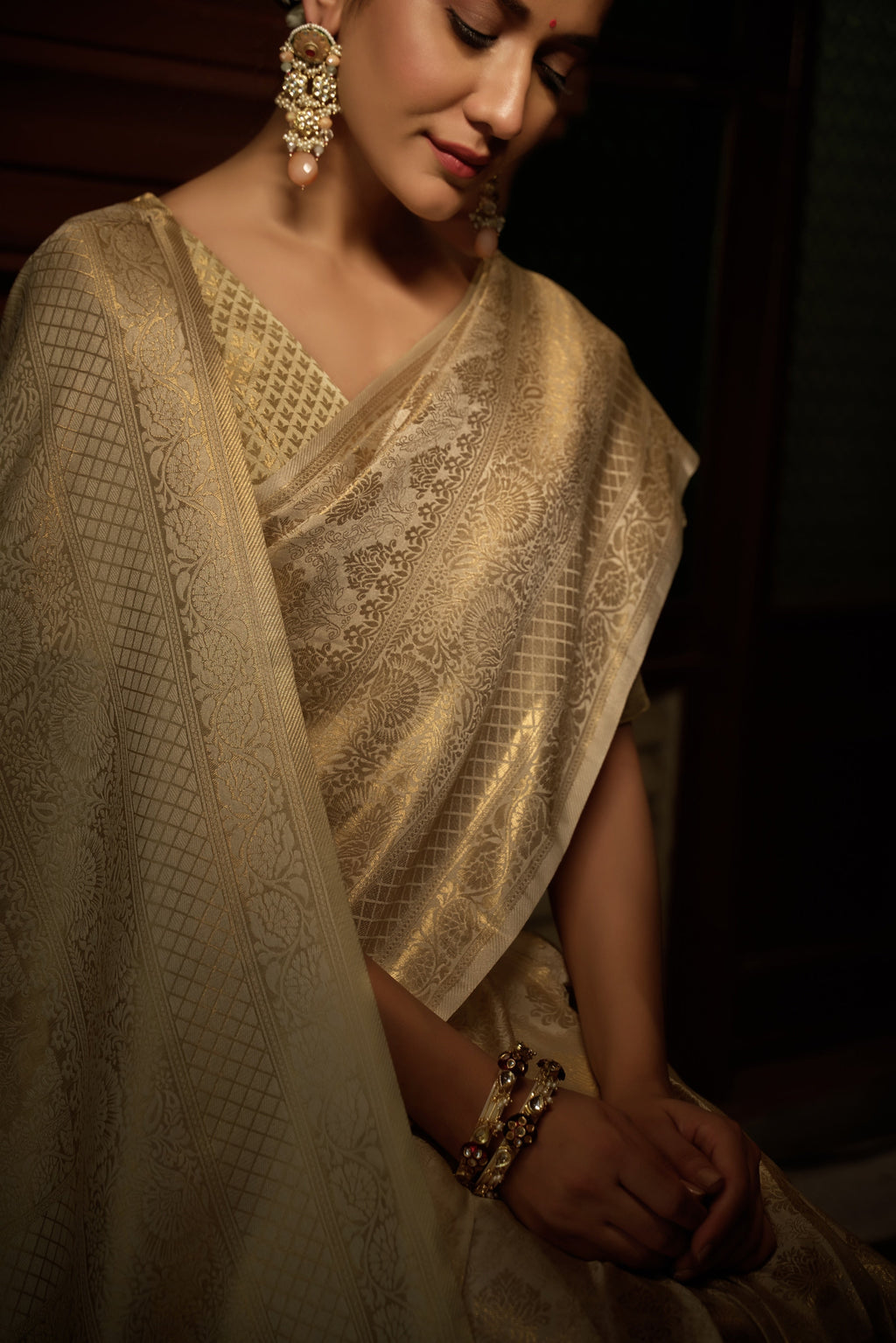 Vardha Vanilla White Golden Zari Kanjeevaram Silk Saree