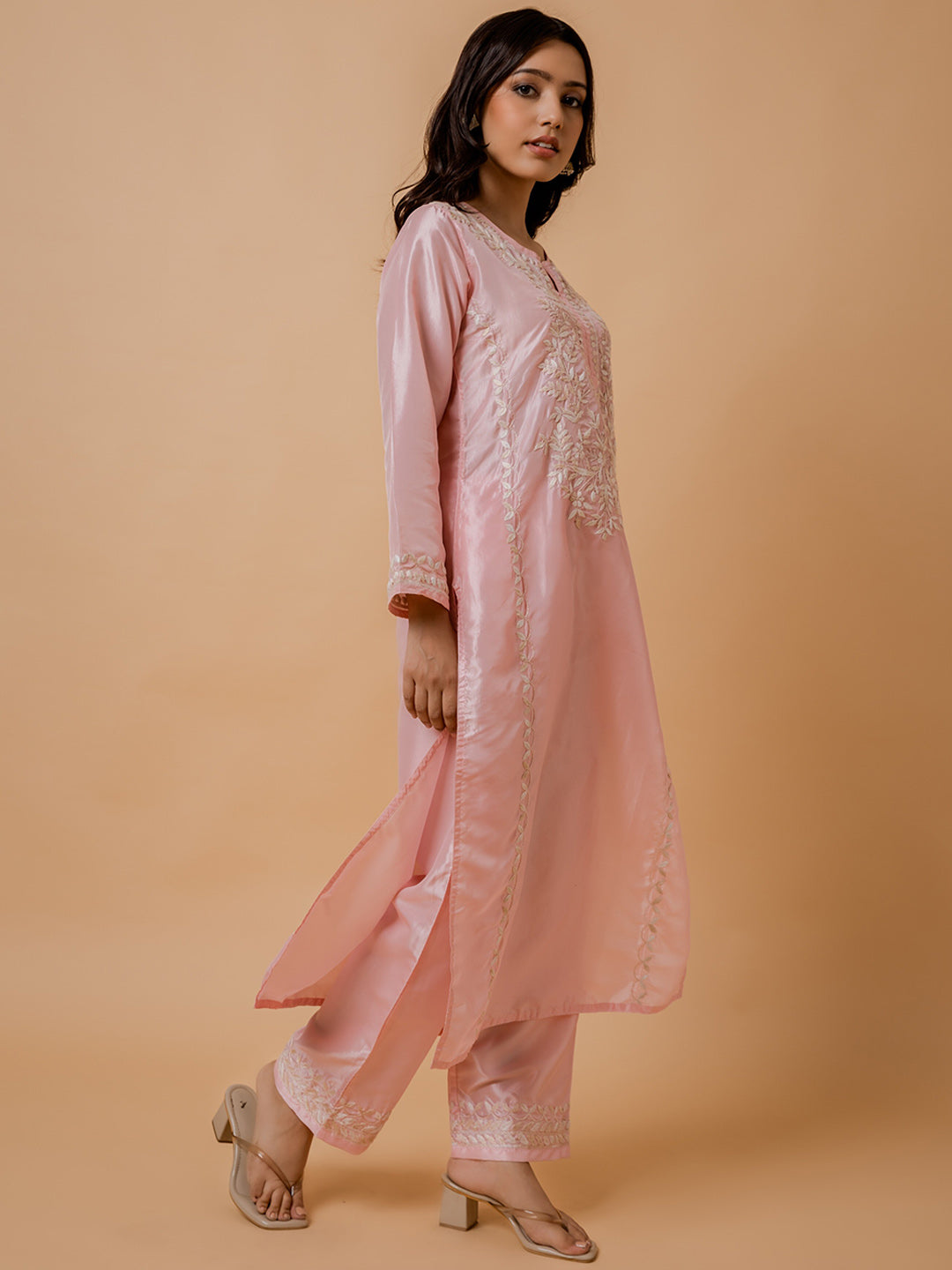 HOUSE OF KARI Floral Embroidered Silk Chikankari Kurta