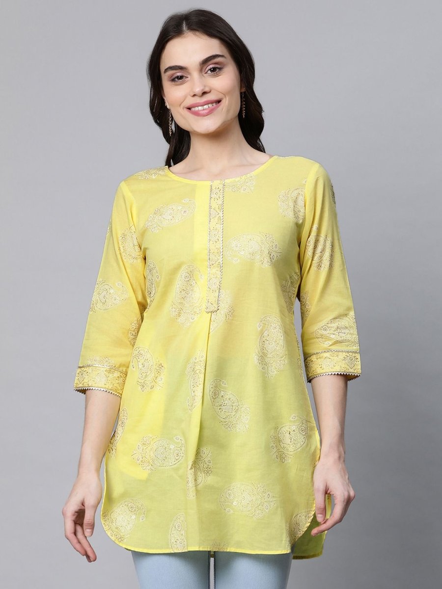 Ahalyaa Women Yellow Pure Cotton Glitter Print Tunic