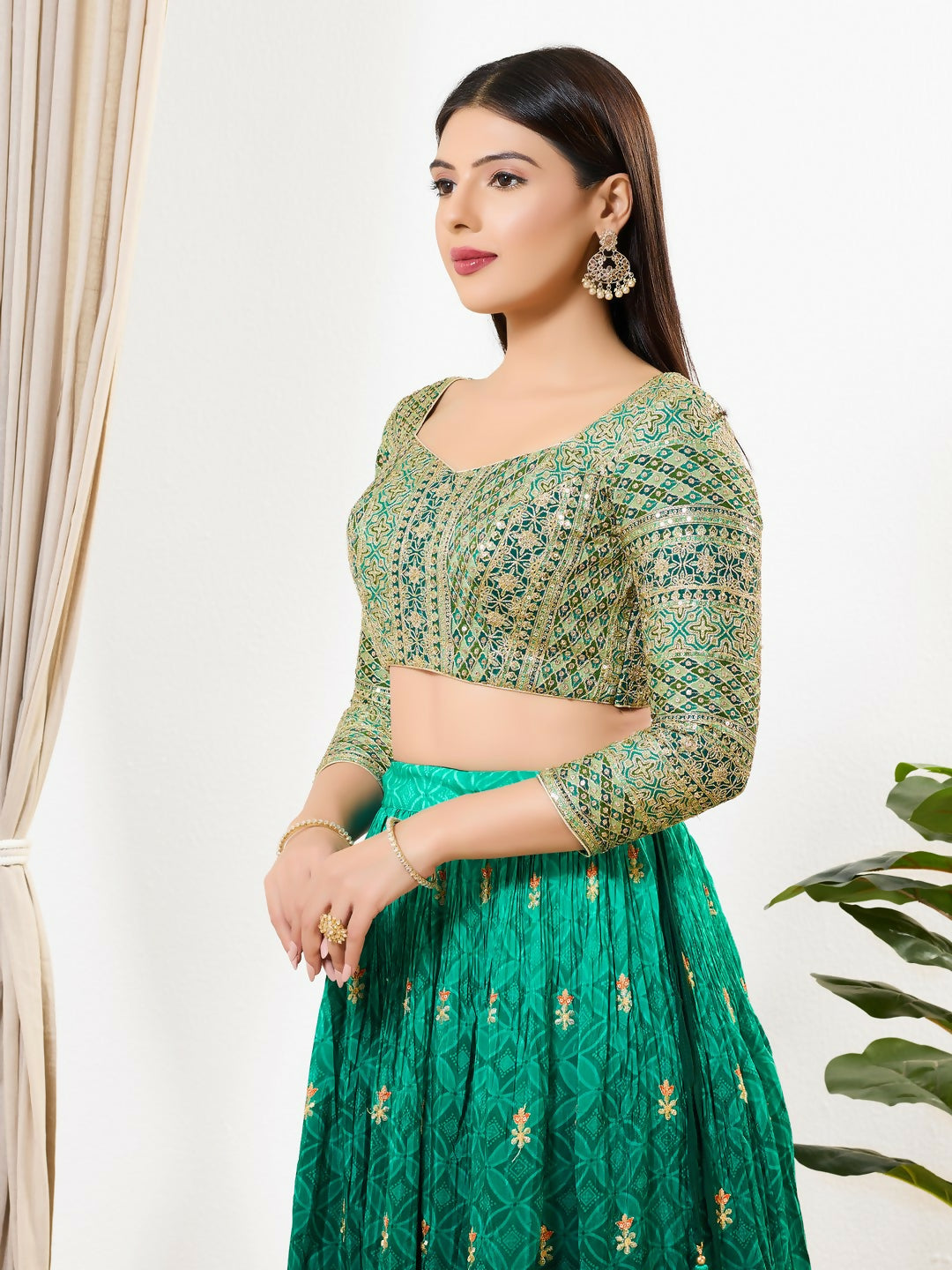Joban Fashion Green Multi Silk Padded Blouse With Sweetheart Neck 3/4 Sleeves