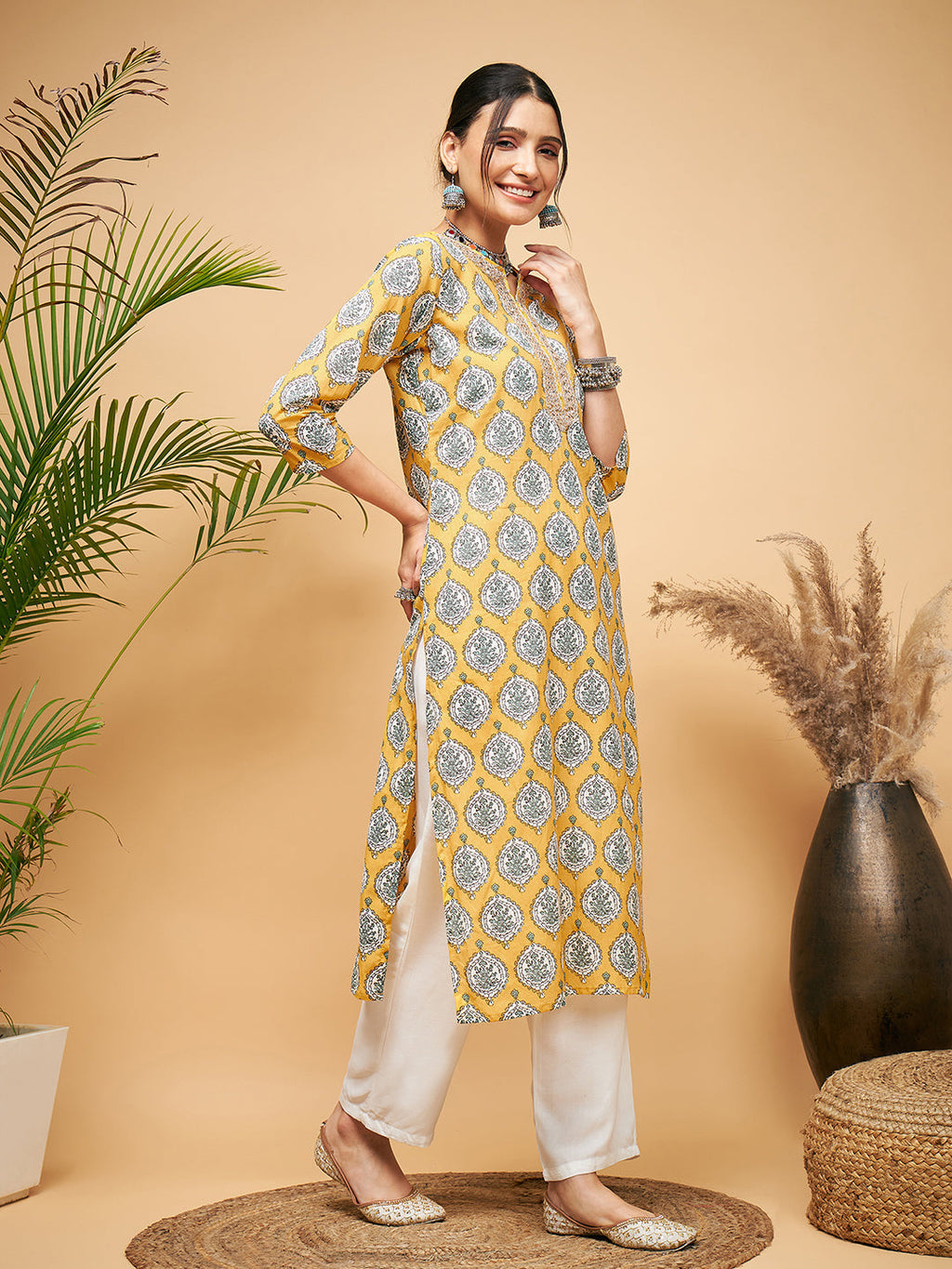 InWeave Women's Sunset Boota Print Gota Straight Kurta