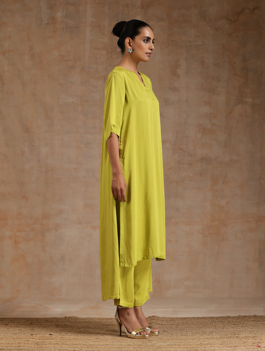 trueBrowns Lime Modal Satin High-Low Relax Kurta Set