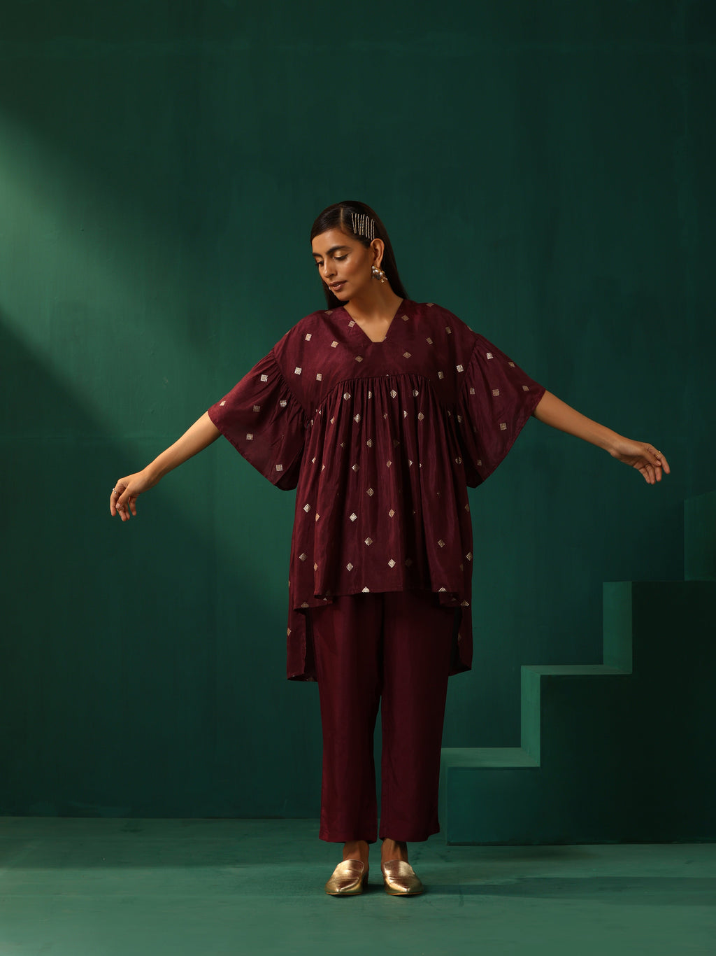 trueBrowns Wine Diamond Viscose Silk Waist Sleeve Gathered Co-ord Set